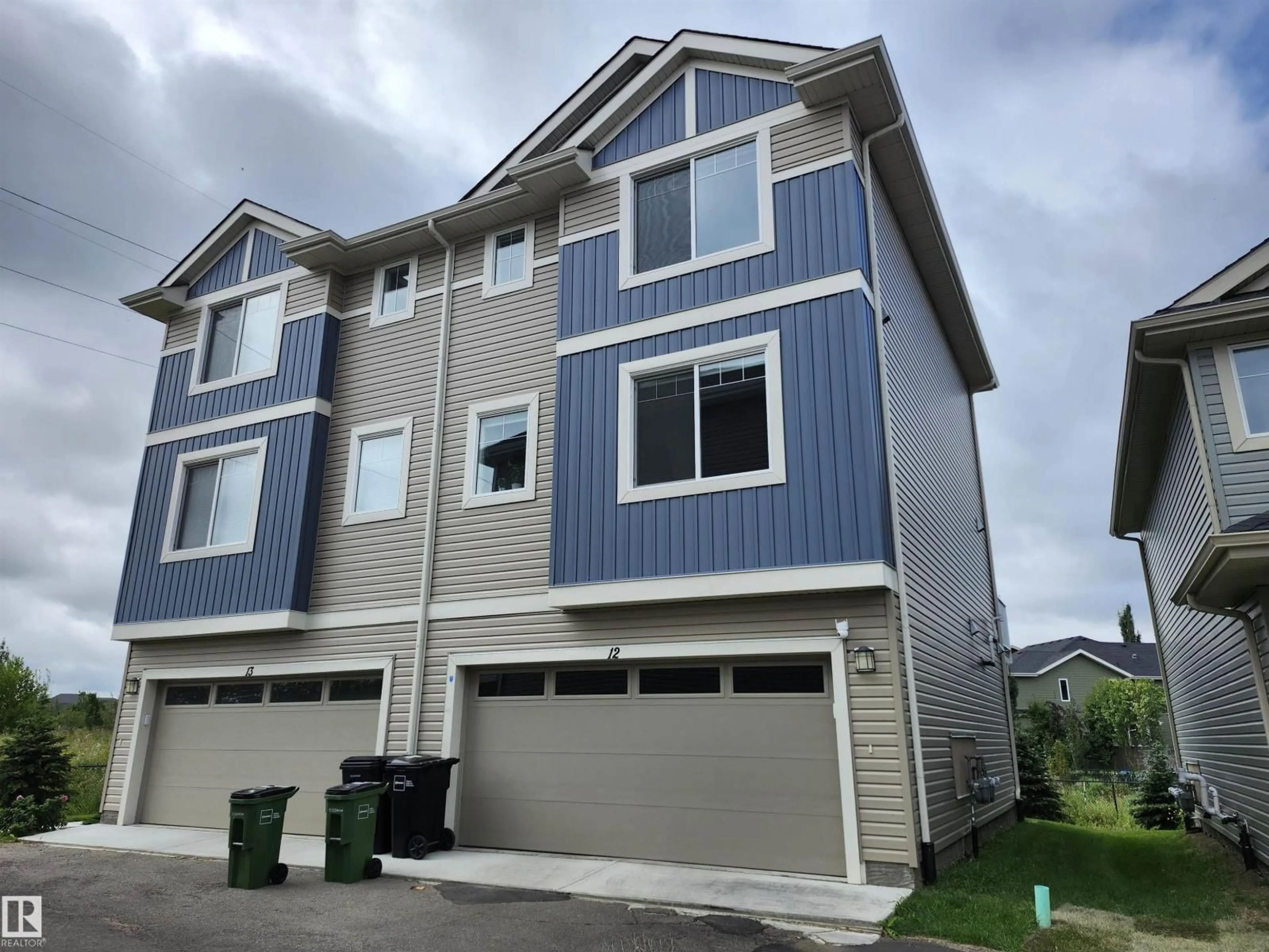 Home with vinyl exterior material, unknown for 12 13139 205 ST NW, Edmonton Alberta T5S0N1