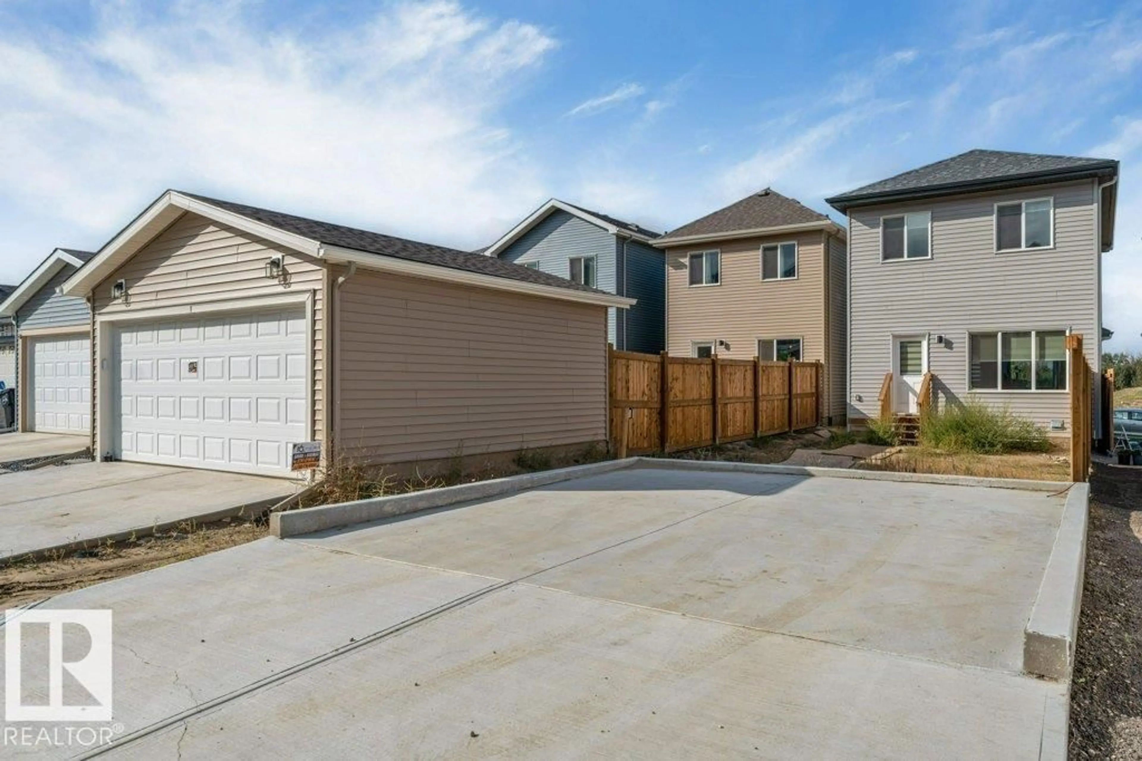 Unknown for 4582 WARBLER LO, Edmonton Alberta T3N1R5