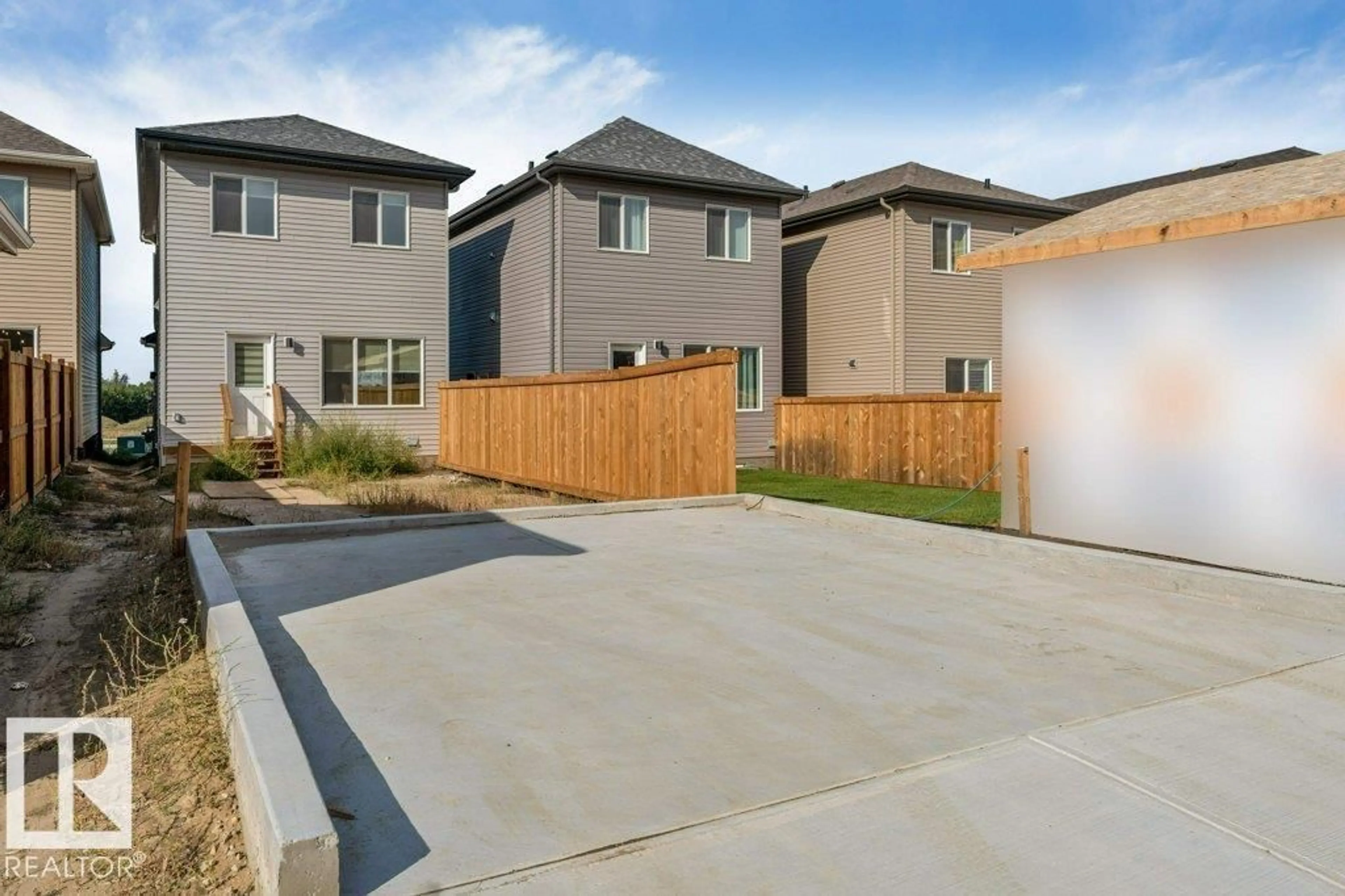 Unknown for 4582 WARBLER LO, Edmonton Alberta T3N1R5