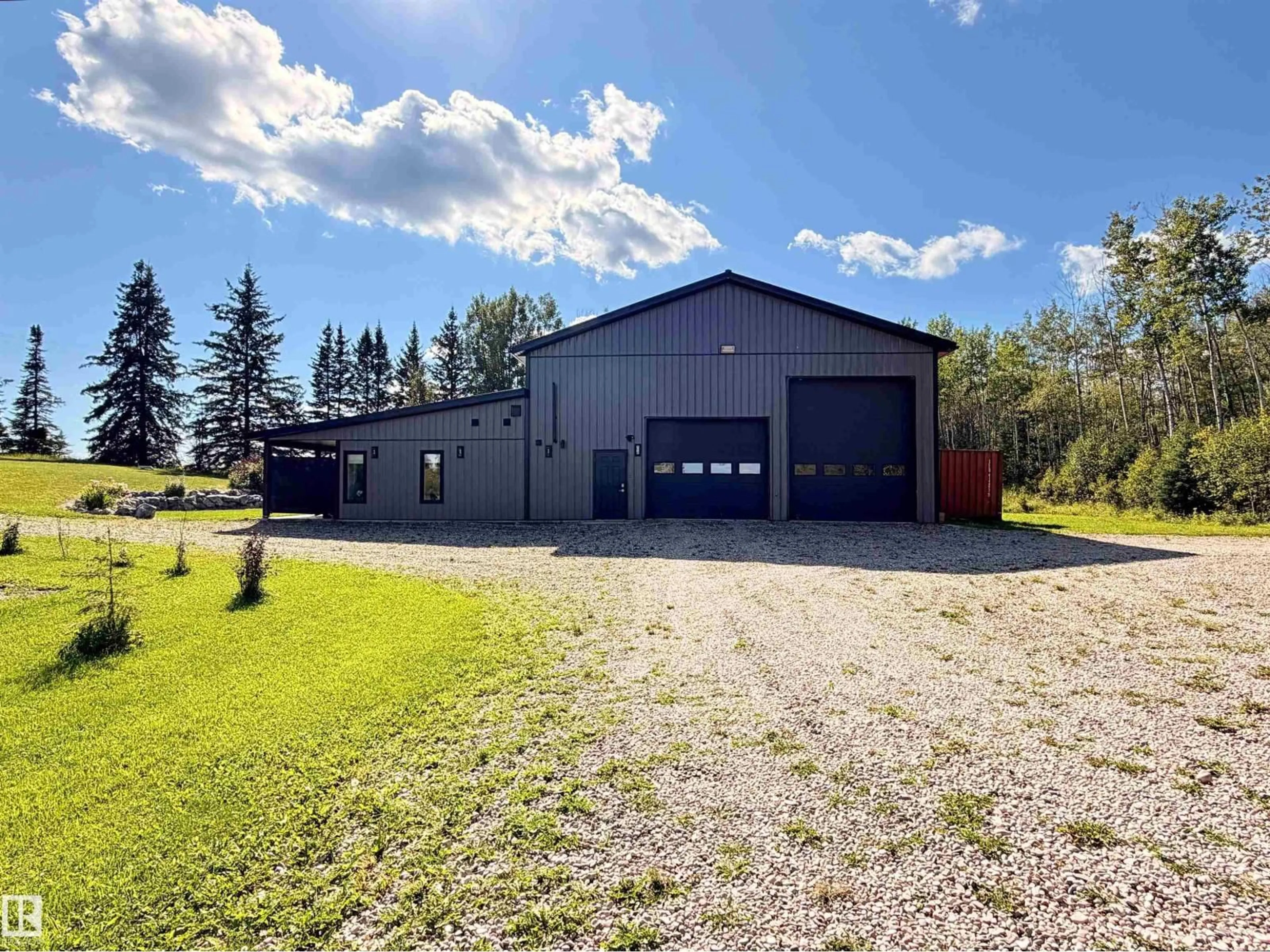 A pic from outside/outdoor area/front of a property/back of a property/a pic from drone, building for 6002 TWP RD 494, Rural Brazeau County Alberta T0C1W0