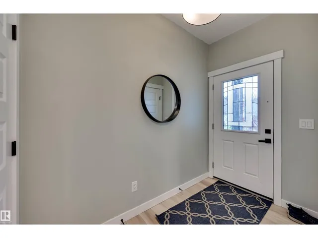 662 ASTORIA WY, Devon 3