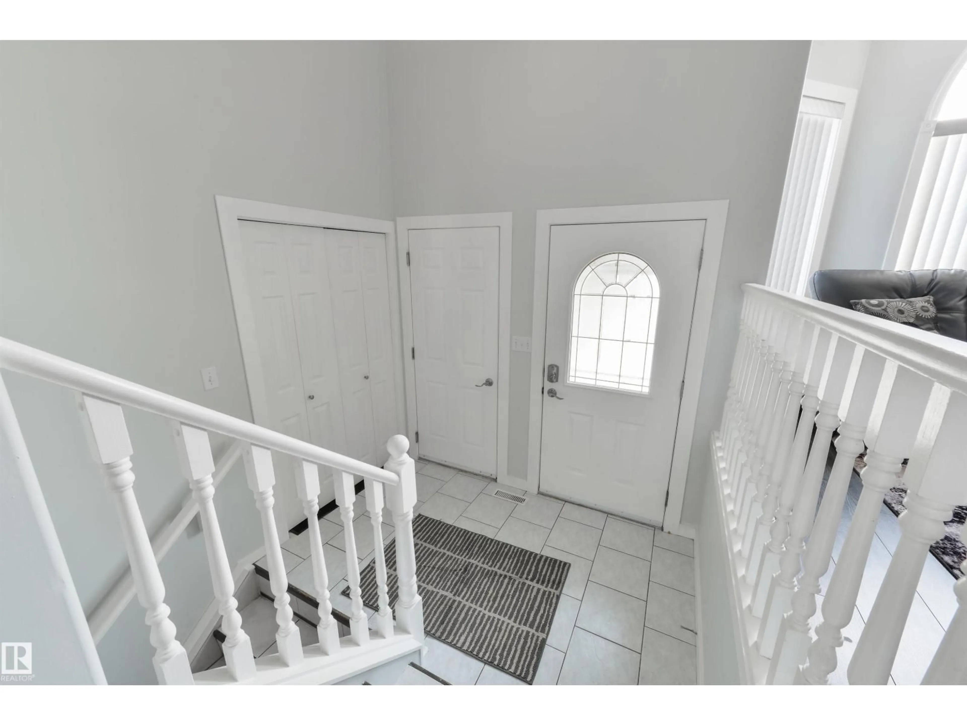 Unknown for 417 HOLLICK-KENYON RD, Edmonton Alberta T5Y2T9