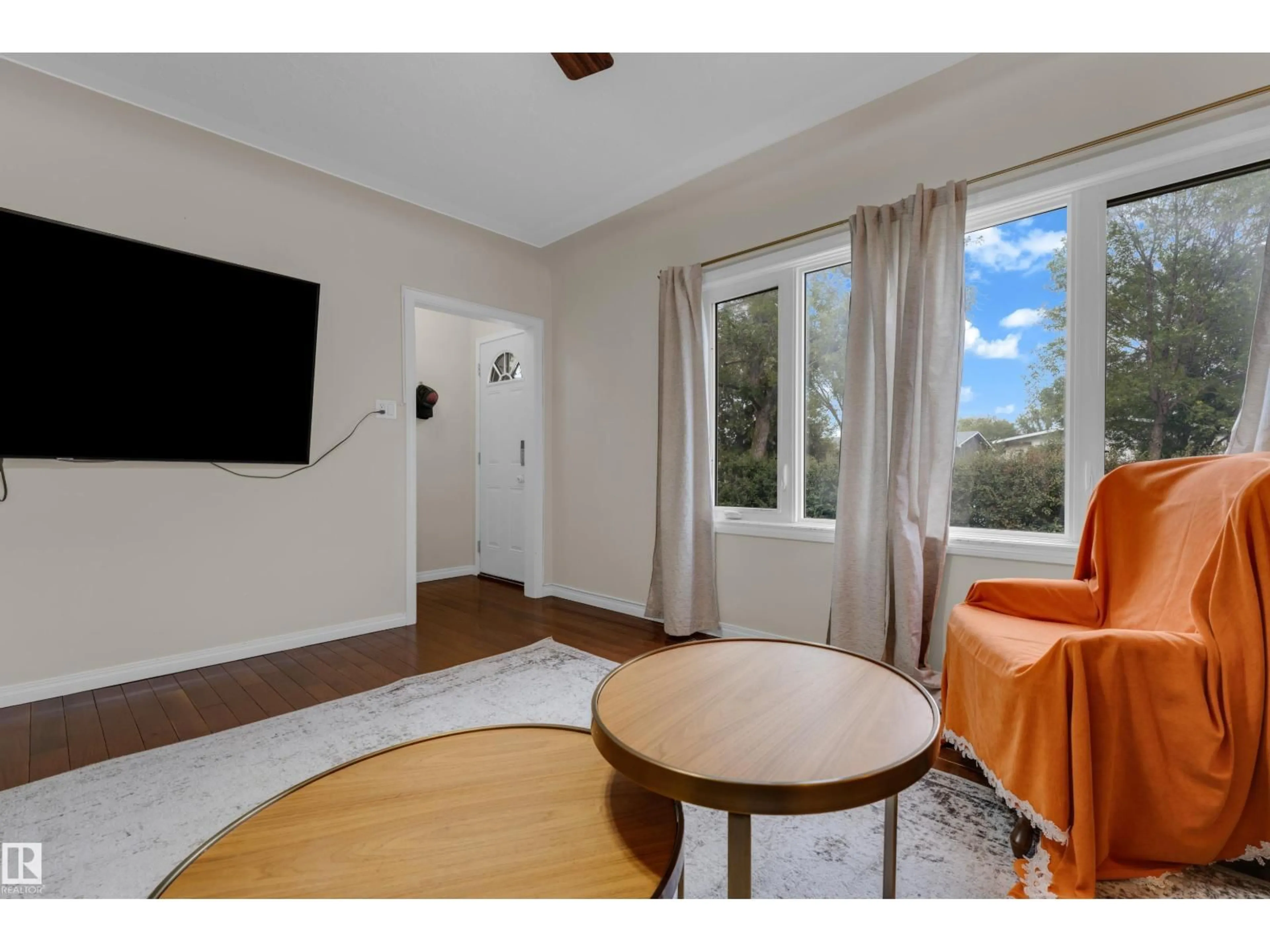 A pic of a room for NW - 12938 123 ST, Edmonton Alberta T5L0J5
