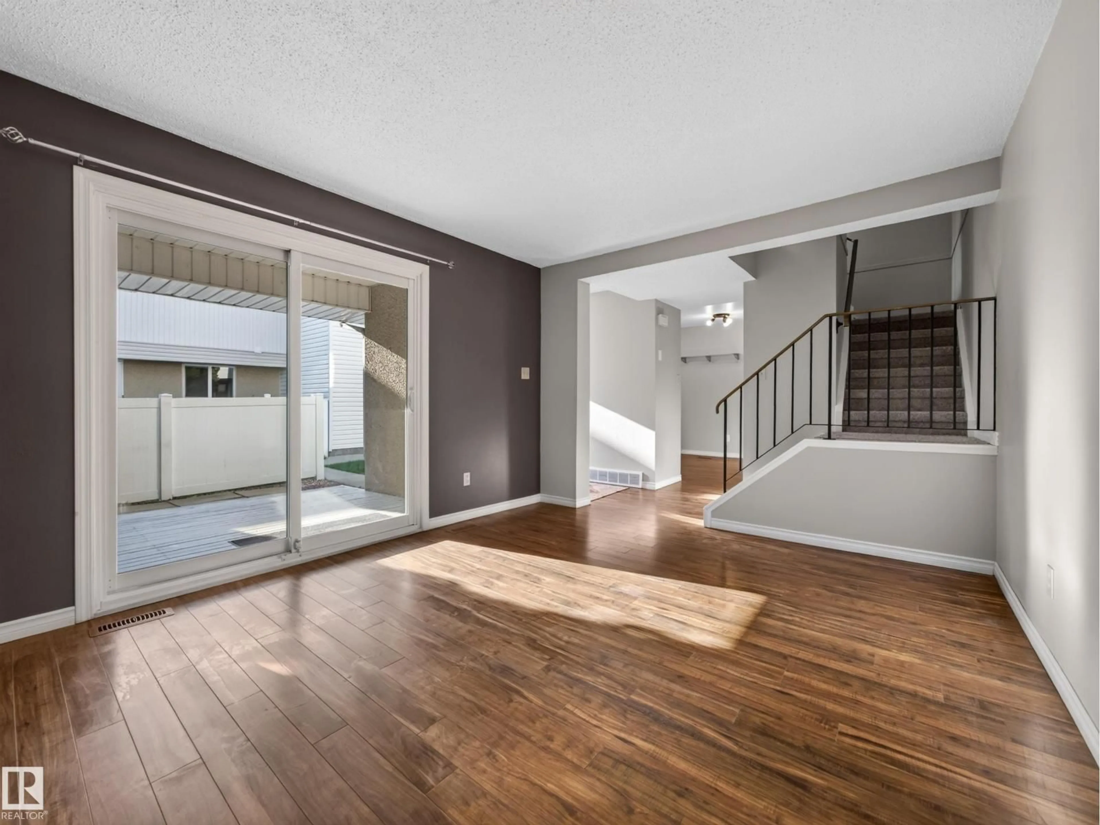 Unknown for 57 WOODVALE VG, Edmonton Alberta T6L1W4
