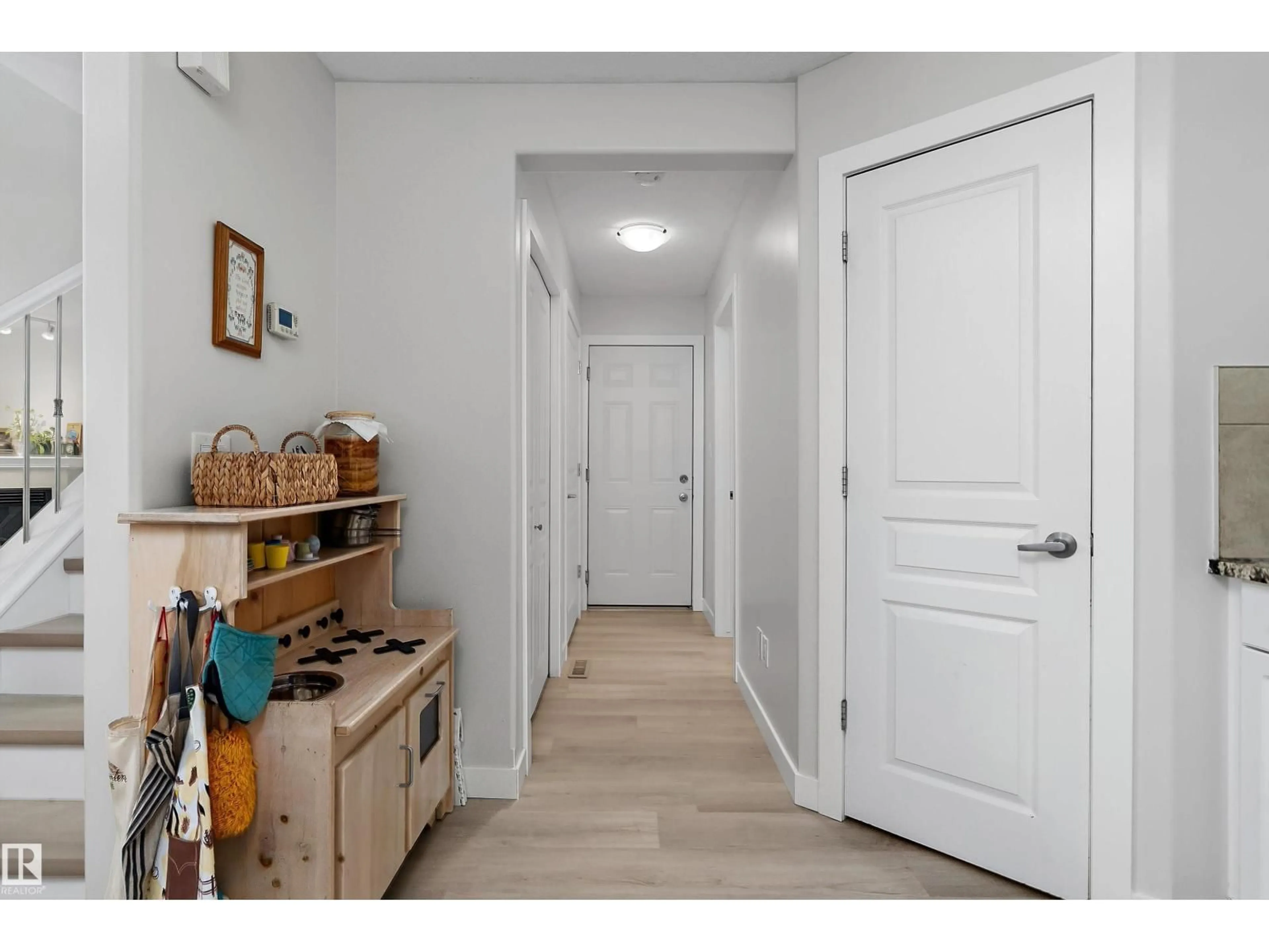 Indoor entryway for C - 4703 49 AV, Leduc Alberta T9E7H8