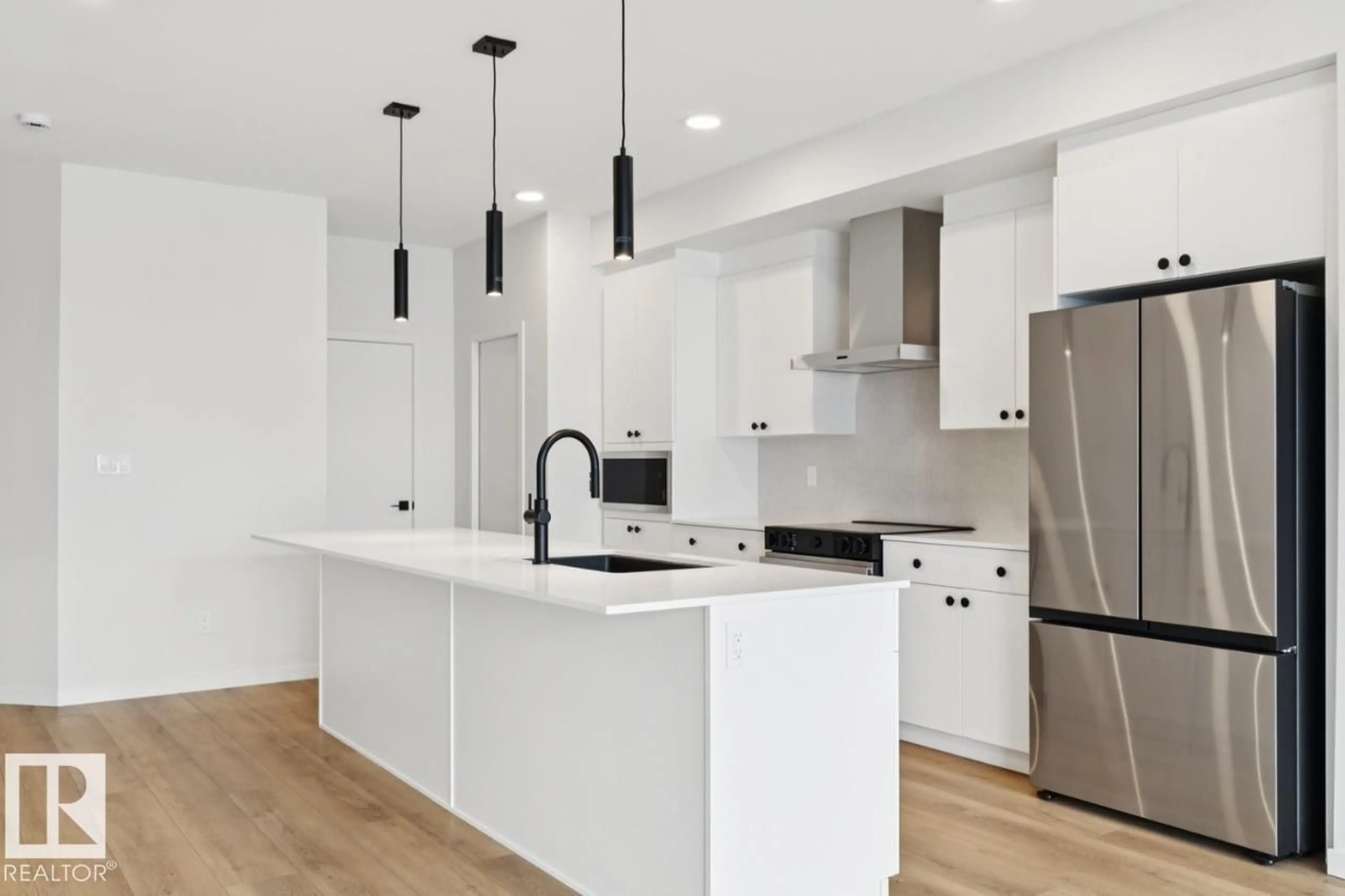 Open concept kitchen, unknown for 1566 KESWICK DR, Edmonton Alberta T6W5R8