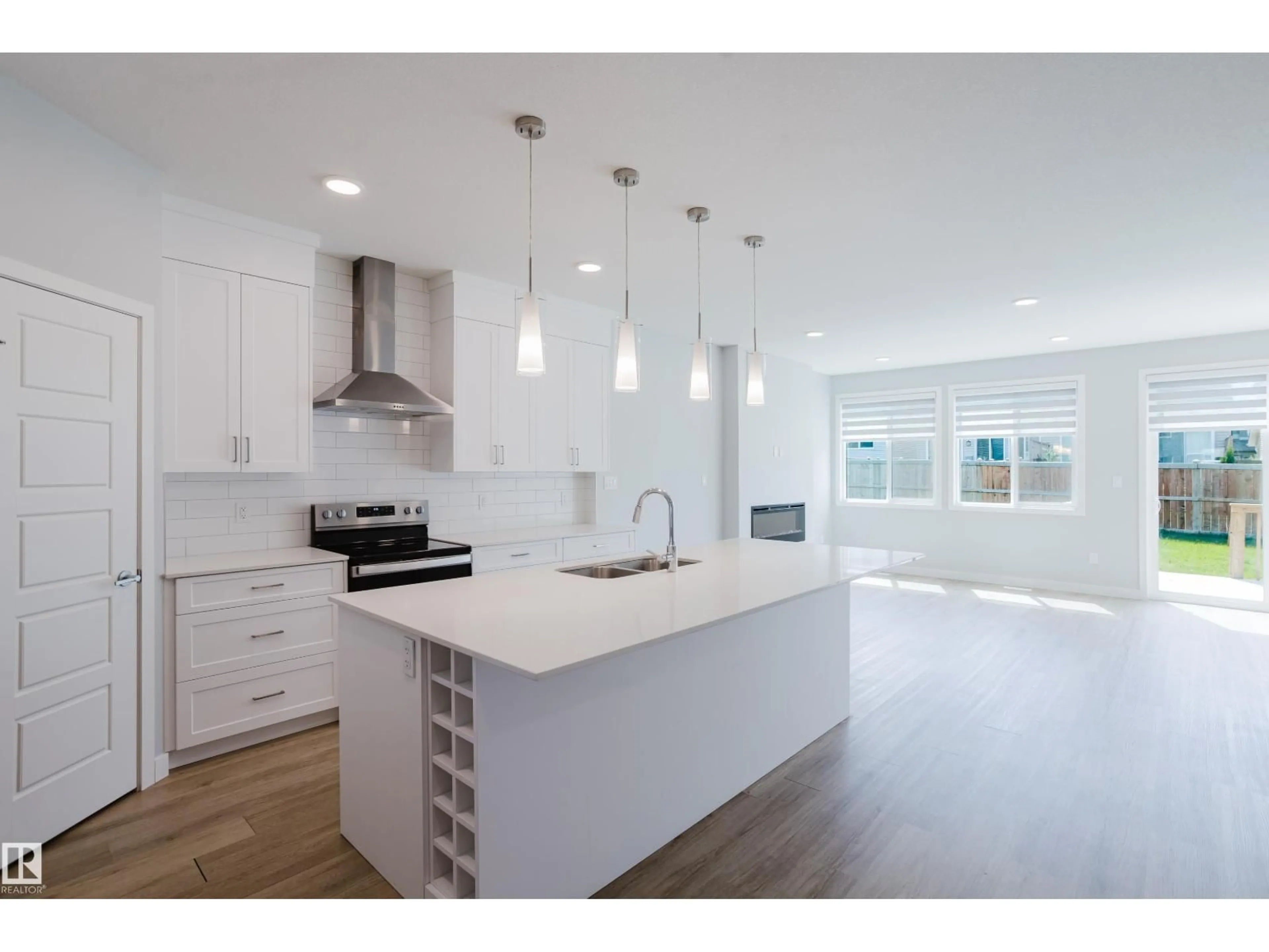 Open concept kitchen, unknown for 3883 CHRUSTAWKA PL, Edmonton Alberta T6W5B2