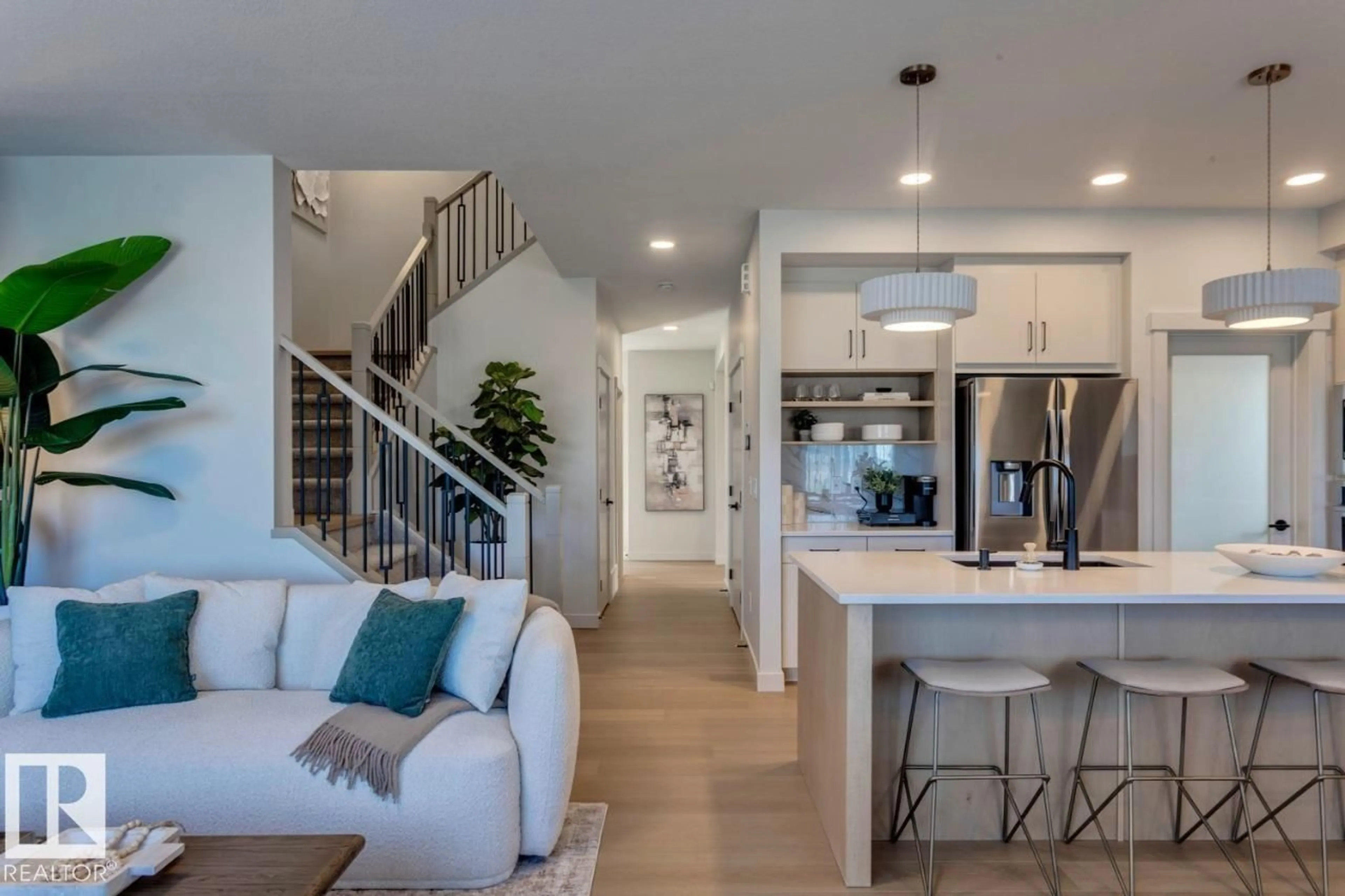 Open concept kitchen, unknown for SW - 5109 CAWSEY BN, Edmonton Alberta T6W5Y5