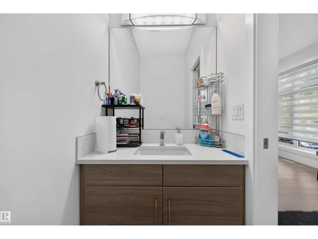 15009 108 AV, Edmonton 5