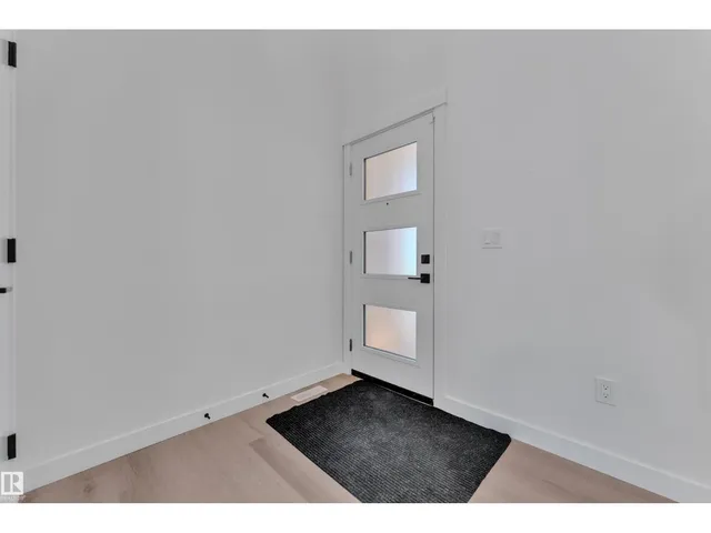 1538 GRANT WY, Edmonton 4