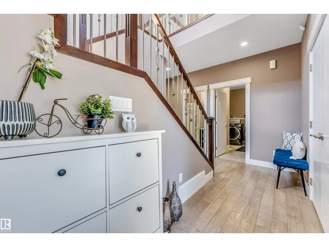 3819 CLAXTON CL, Edmonton 4