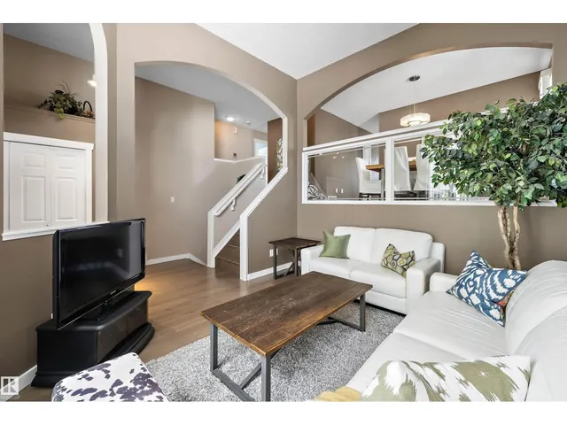 NW - 17226 113A ST, Edmonton 3