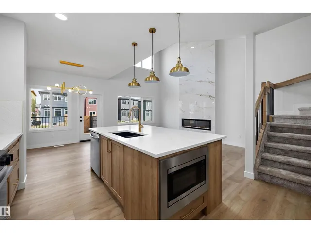 1780 CROSSBILL LO, Edmonton 4