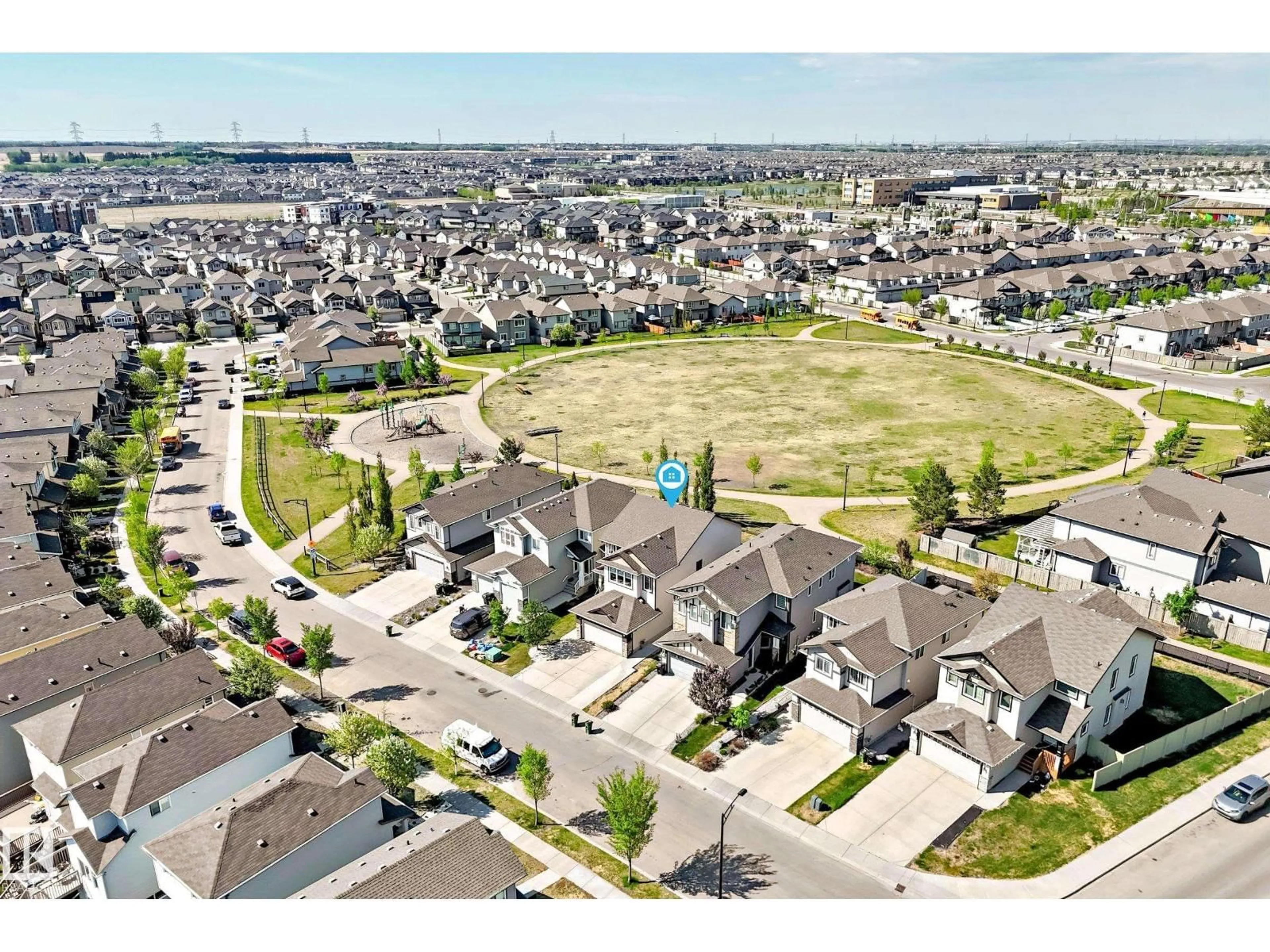 A pic from outside/outdoor area/front of a property/back of a property/a pic from drone, street for 2812 12 ST, Edmonton Alberta T6T0V8