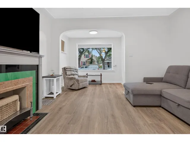 NW - 11431 88 ST, Edmonton 4