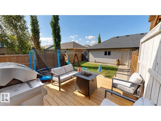 7016 ETON BV, Sherwood Park 2