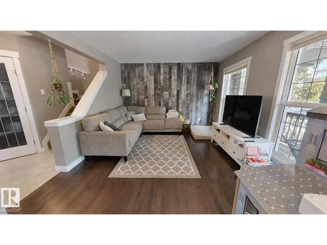 7016 ETON BV, Sherwood Park 3