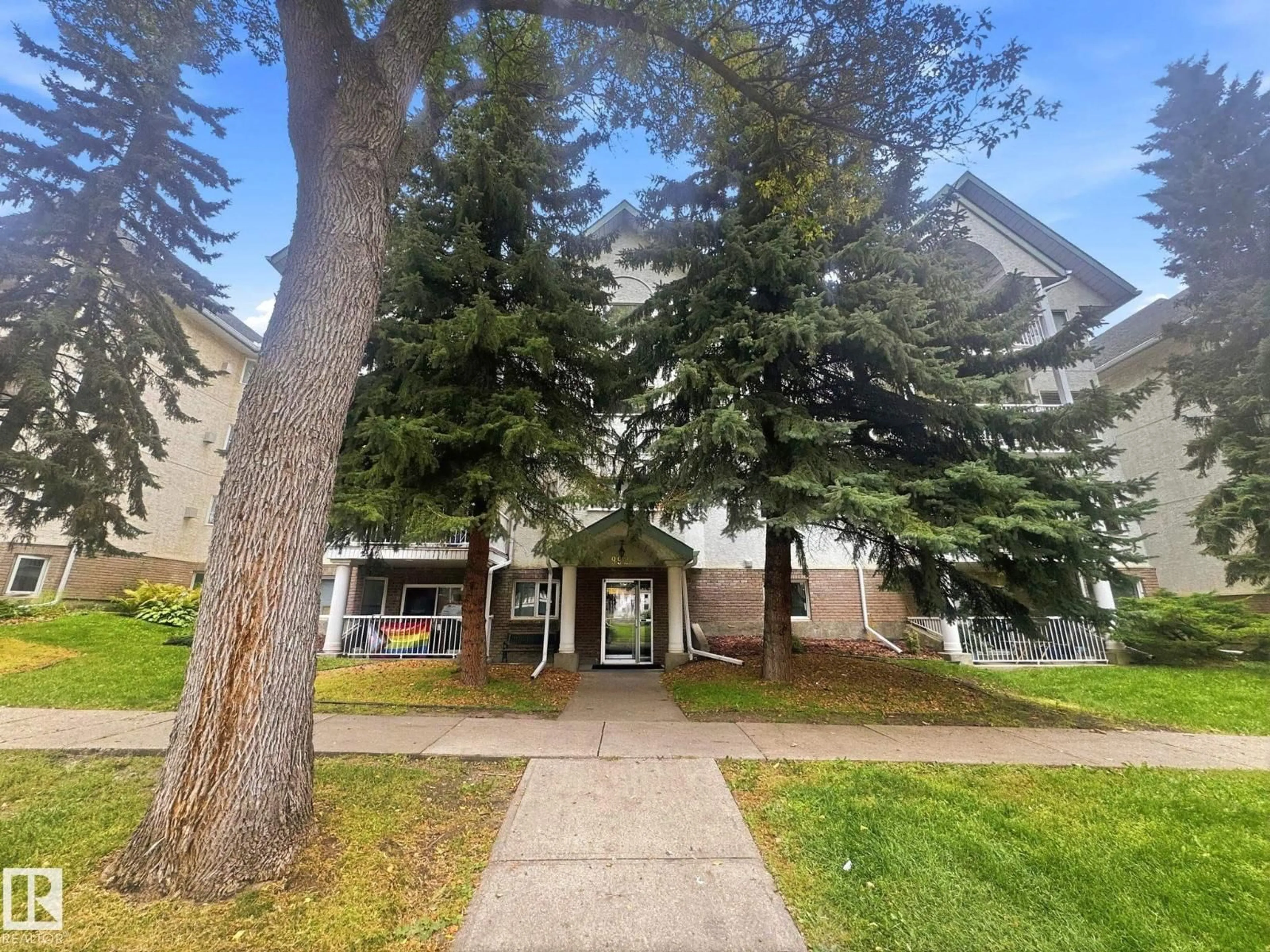 Unknown for #18 - 9926 80 AV, Edmonton Alberta T6E6L5