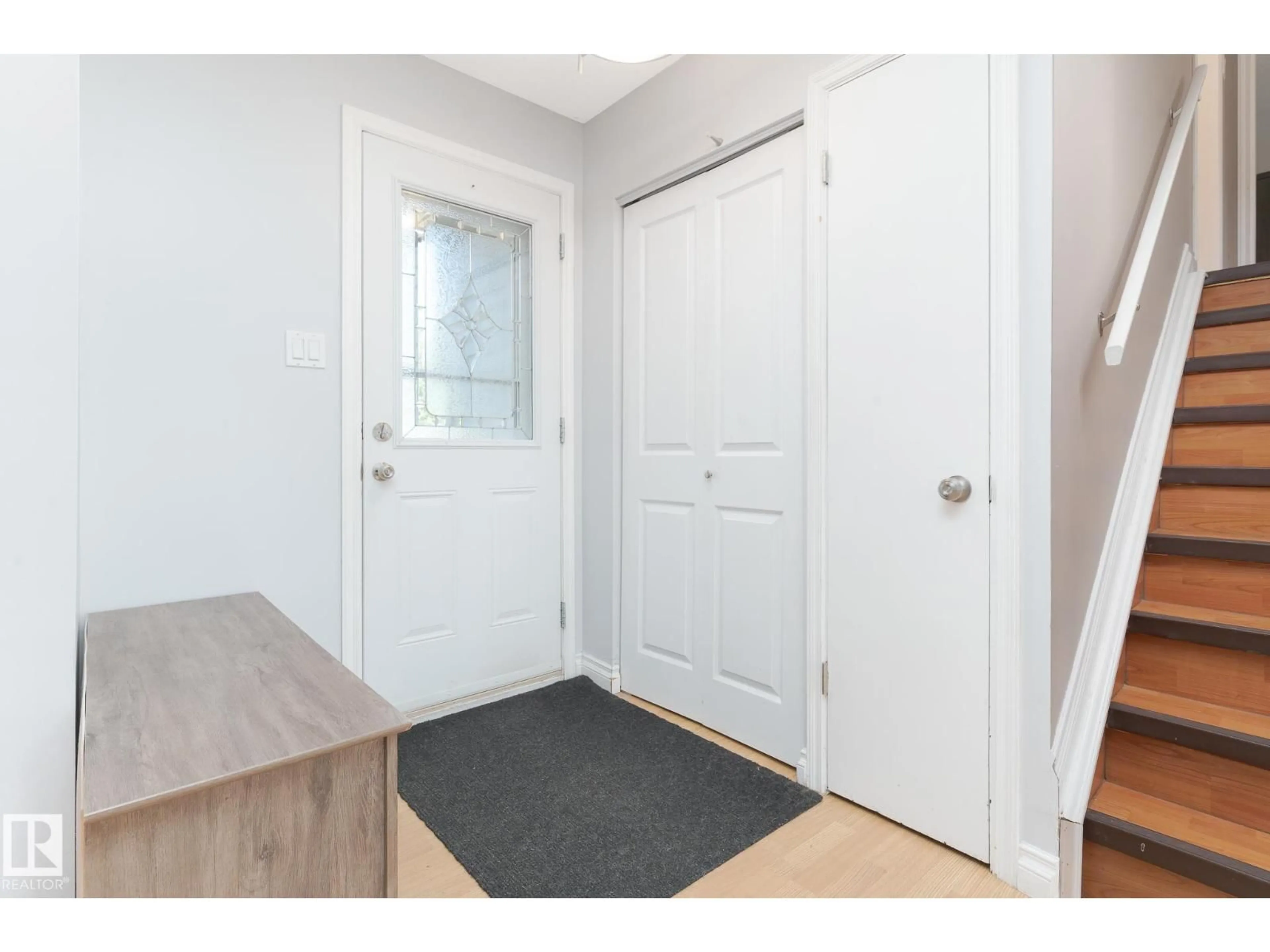 Indoor entryway for 11 OATWAY ST, Spruce Grove Alberta T7X2E5