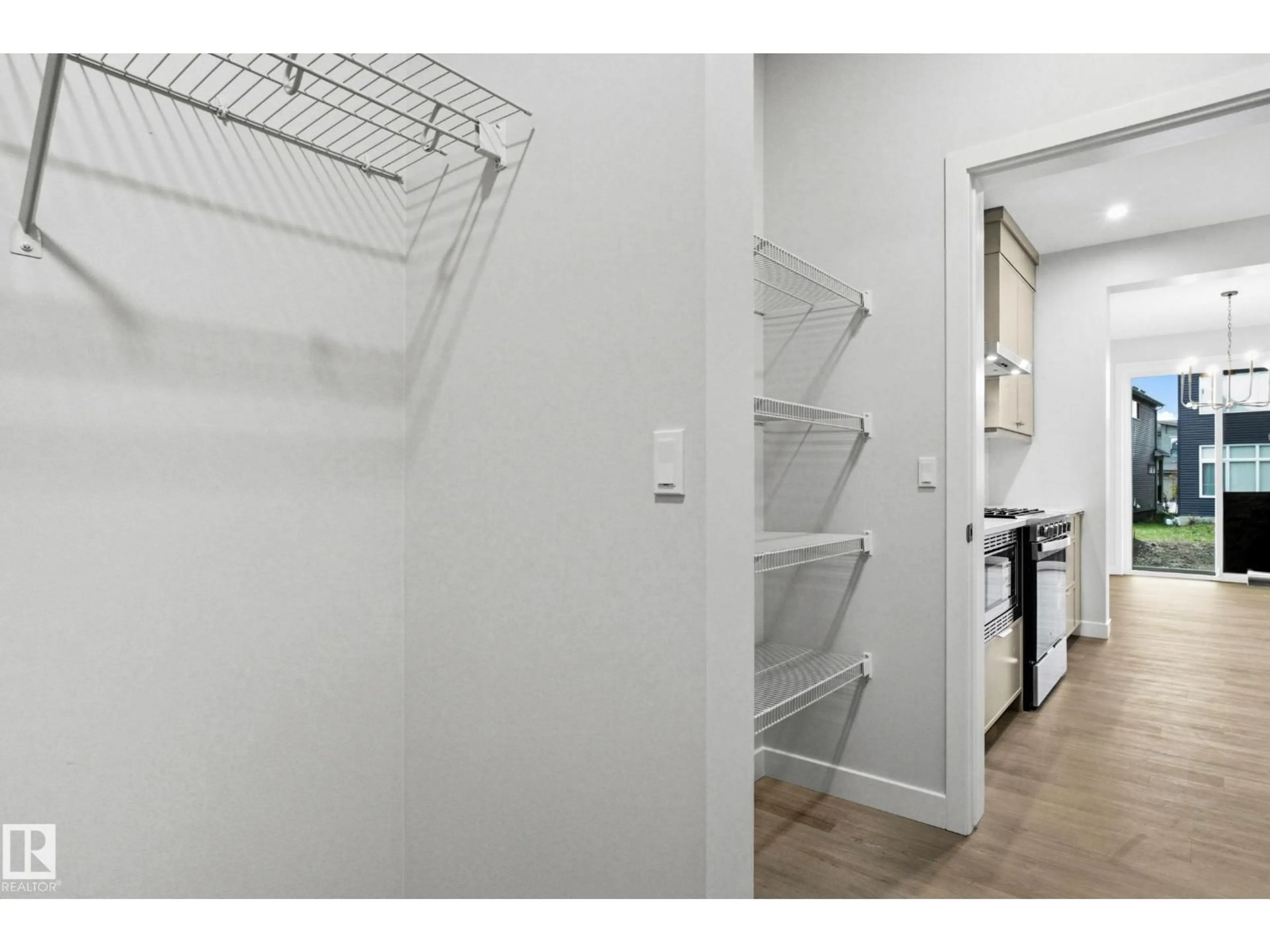 Unknown for 2372 MUCKLEPLUM WY, Edmonton Alberta T6X3K1