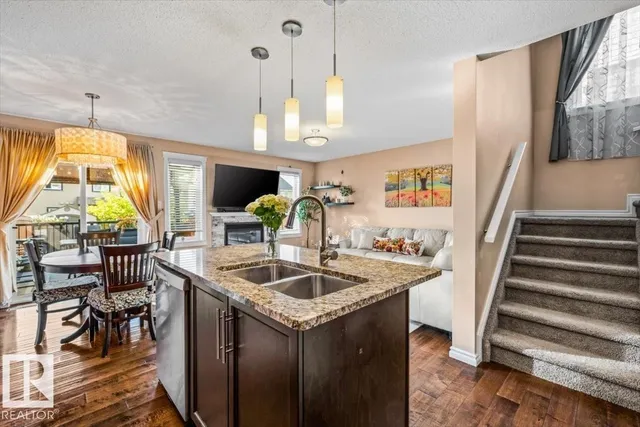 9518 SIMPSON CO, Edmonton 3