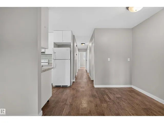 NW - 11819-21 40 ST, Edmonton 5