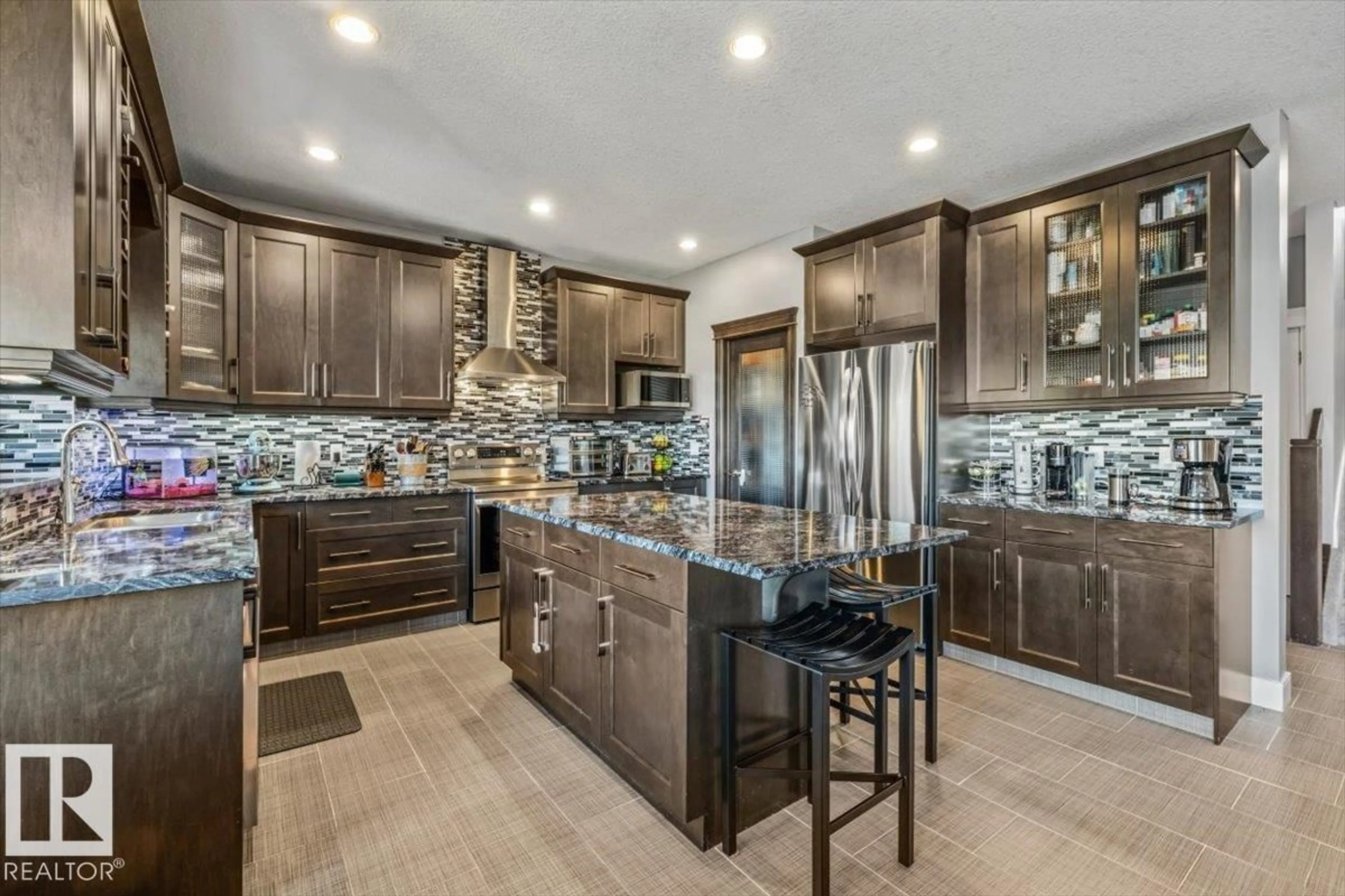 Contemporary kitchen, ceramic/tile floor for 28 DANFIELD PL, Spruce Grove Alberta T7X0A3