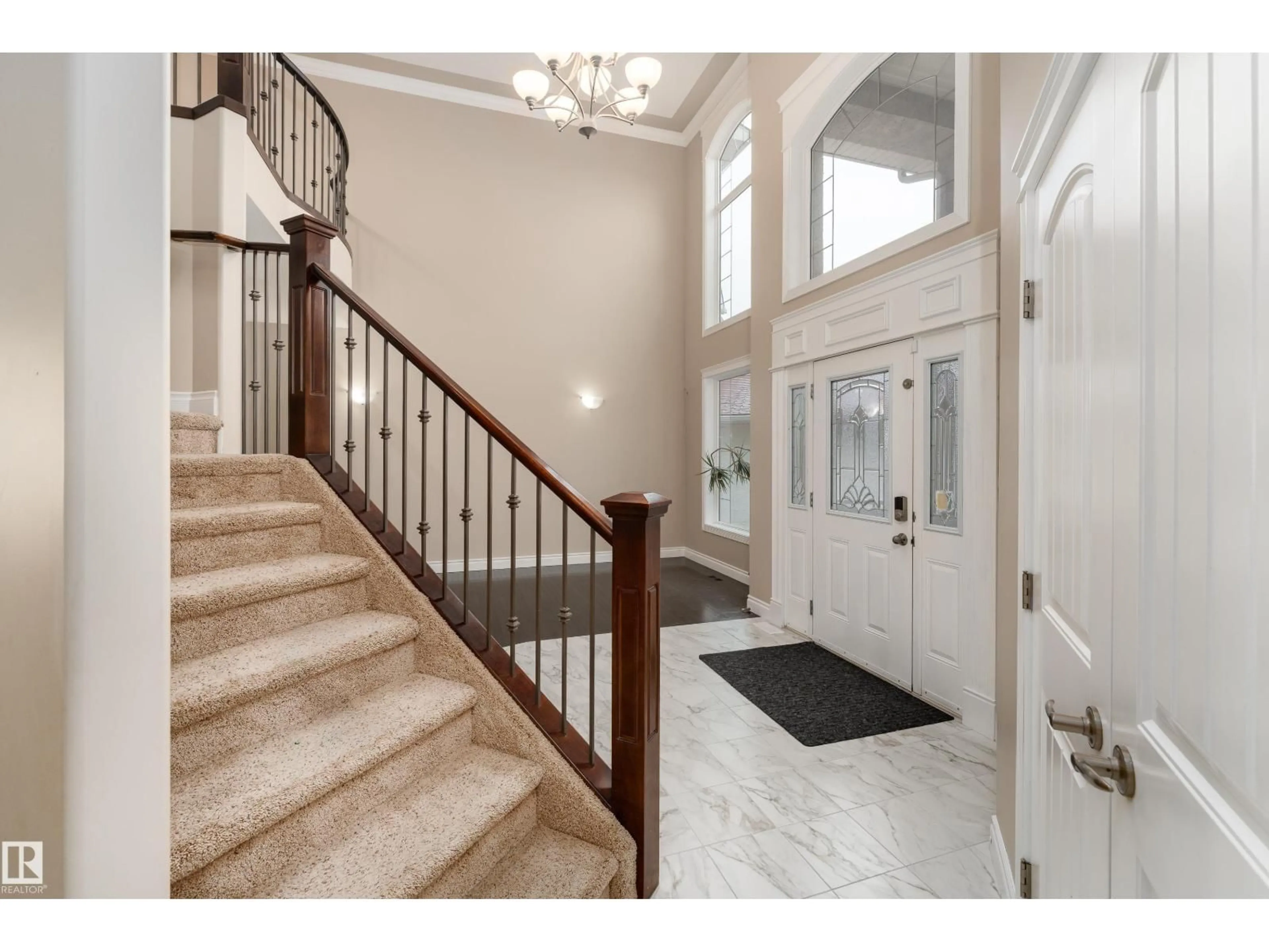 Indoor entryway for 13408 162 AV, Edmonton Alberta T6V0C1