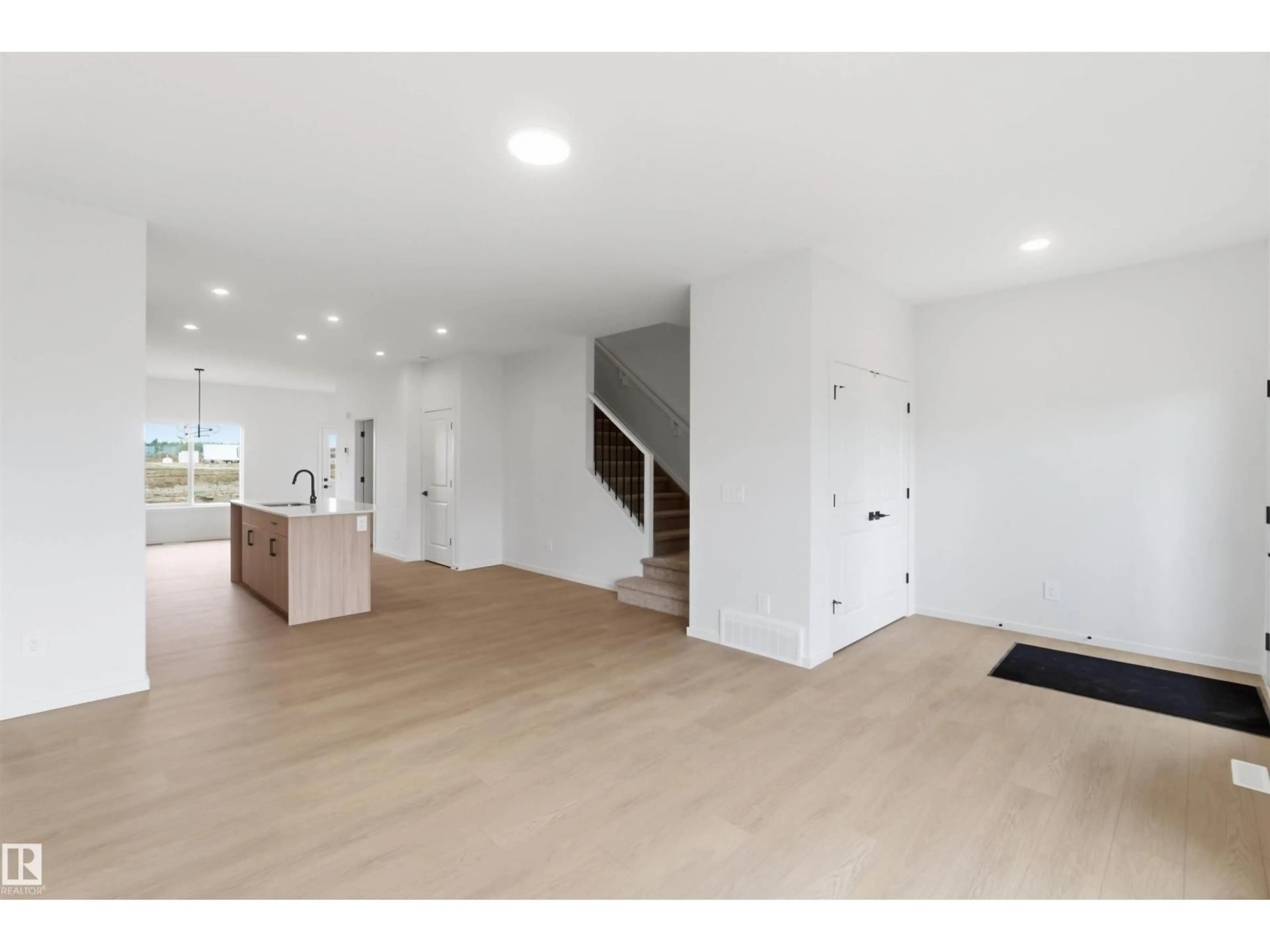Unknown for NW NW - 8816 EDGEMONT LI, Edmonton Alberta T6M3K8