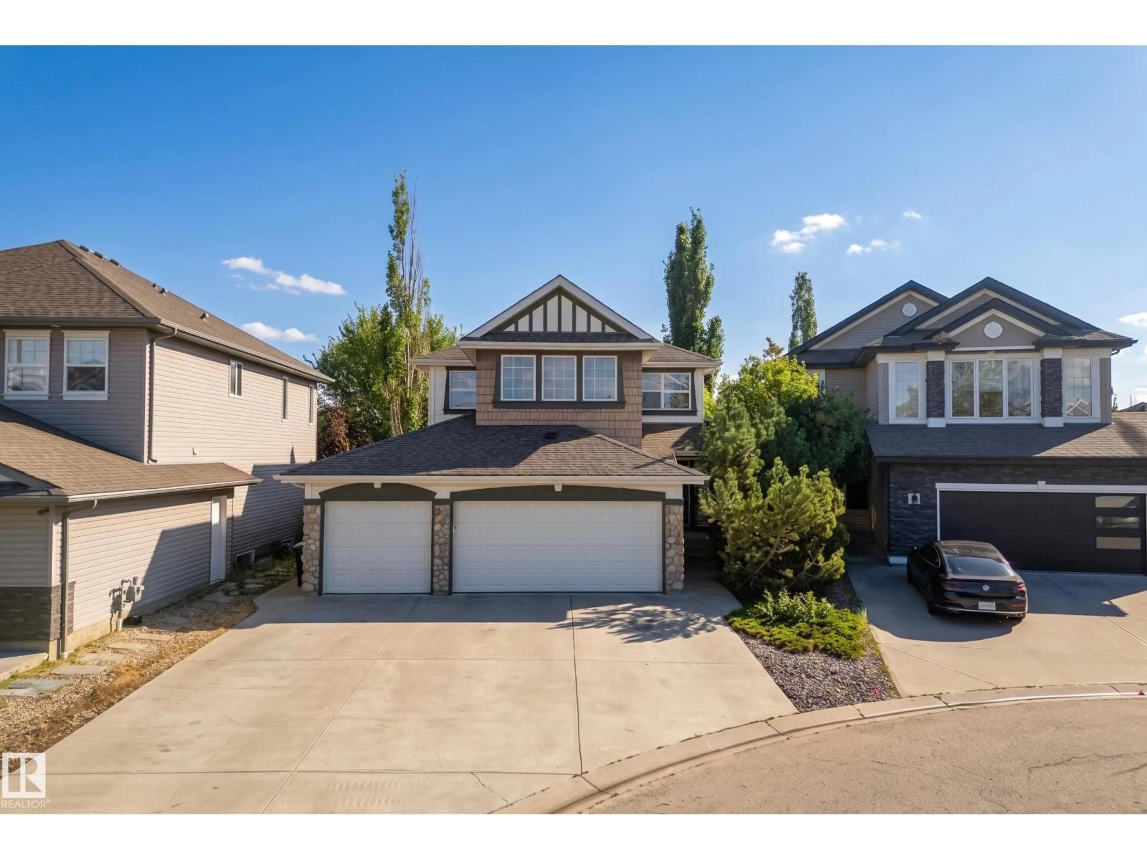 A pic from outside/outdoor area/front of a property/back of a property/a pic from drone, street for 65 SUMMERCOURT TC, Sherwood Park Alberta T8H2W1