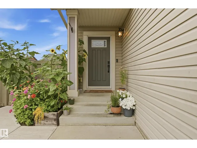 NW - 1564 36 AV, Edmonton 5