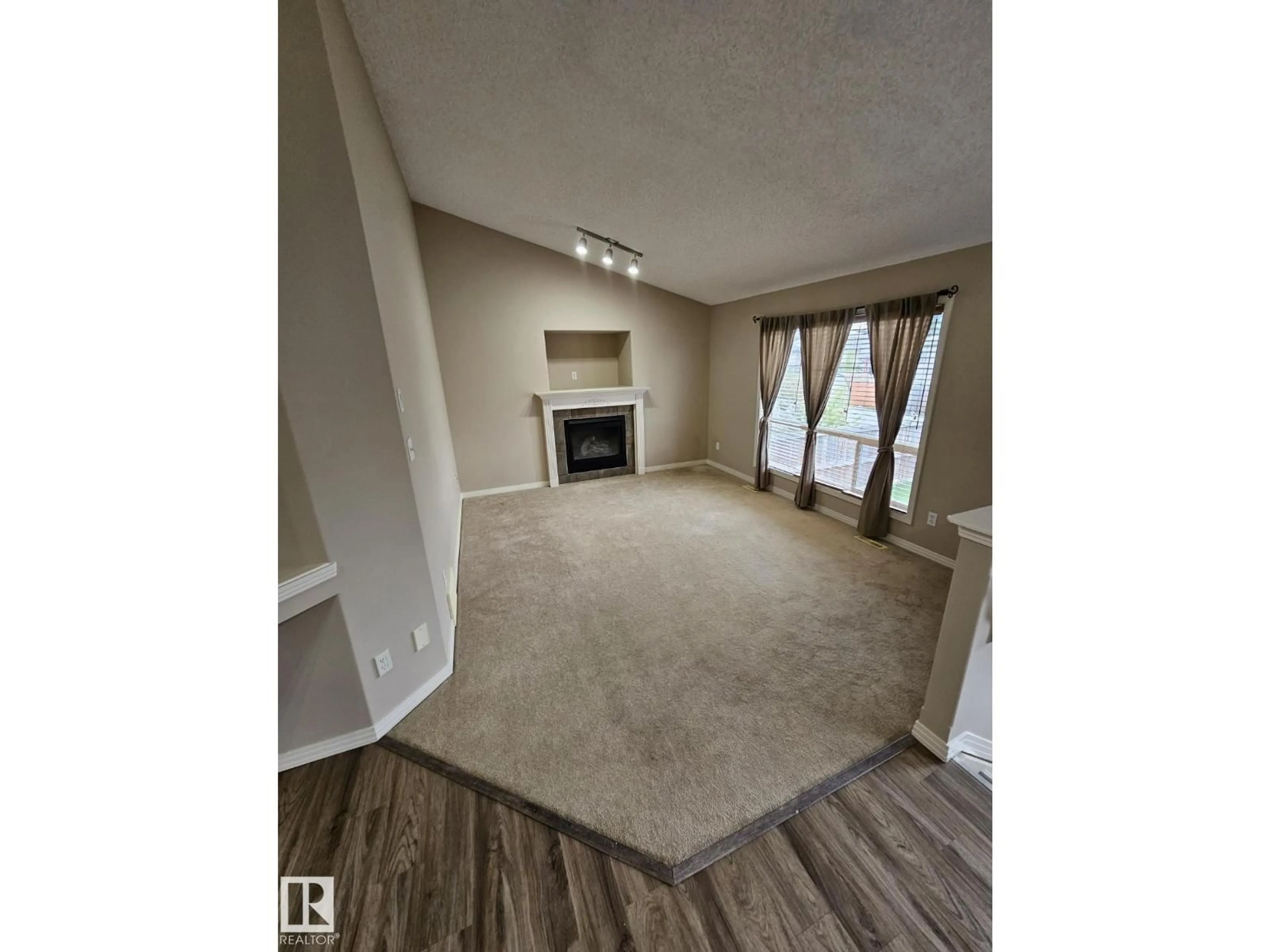 A pic of a room for NW - 4315 151 AV, Edmonton Alberta T5Y3A9