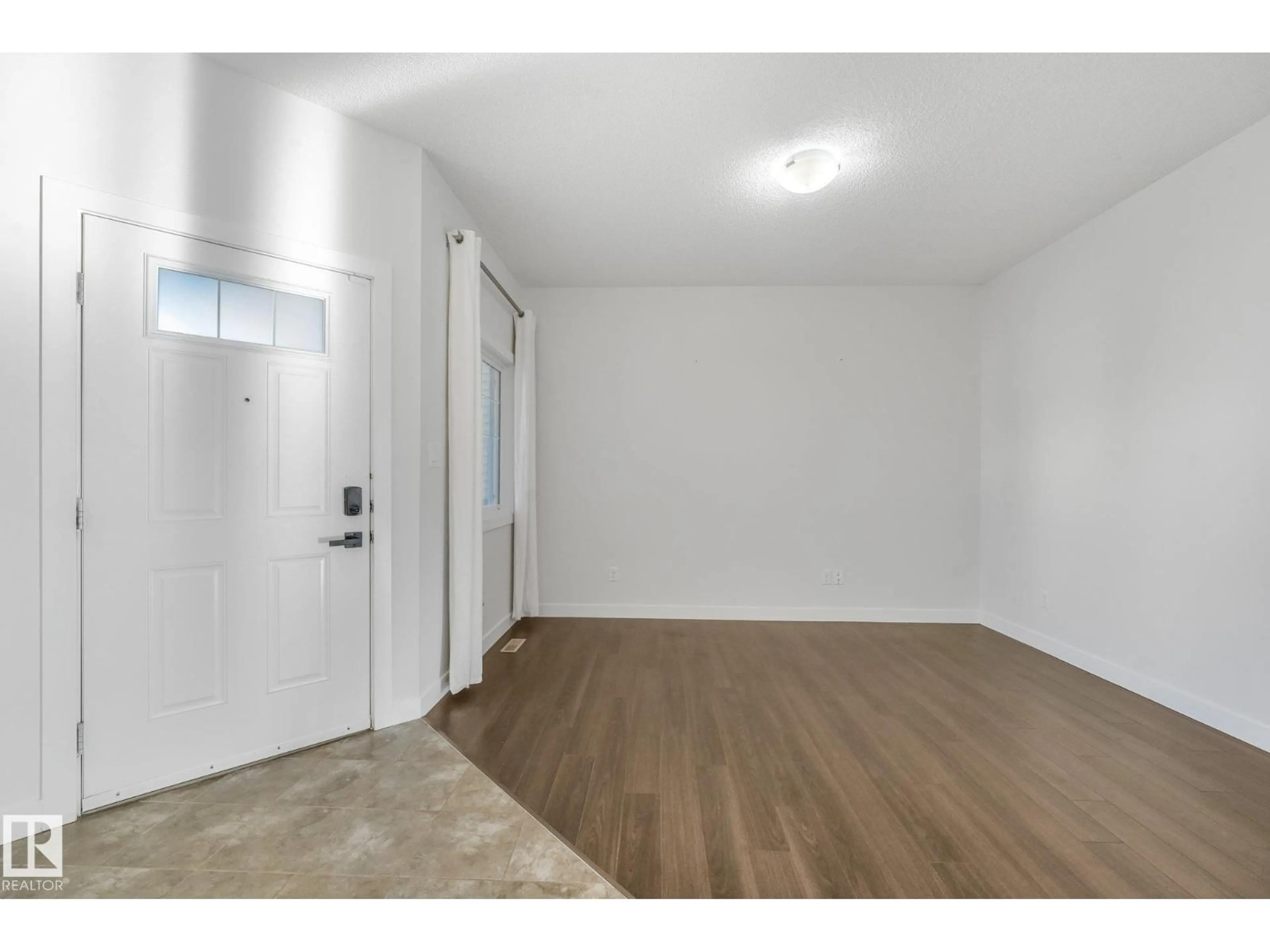 Indoor entryway for NW - 7832 ERASMUS WD, Edmonton Alberta T6M0S3