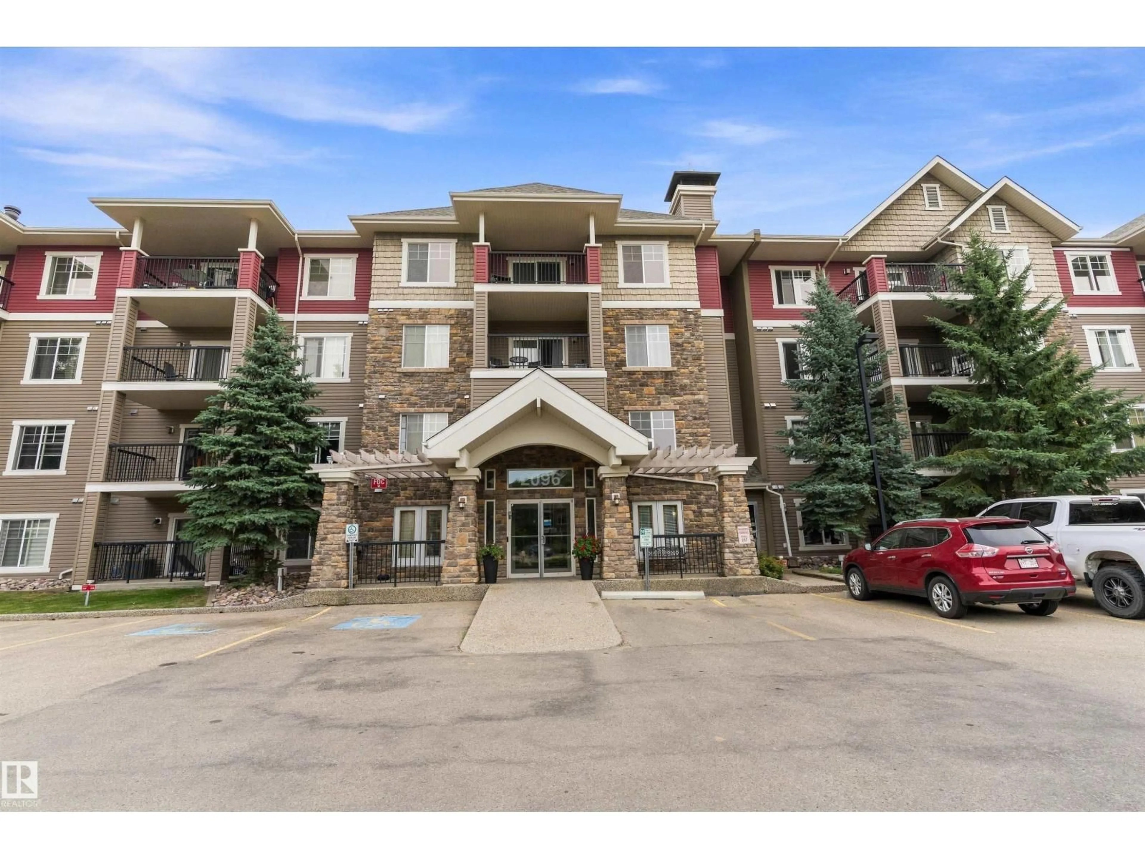 Indoor foyer for 2096 - 139 BLACKMUD CREEK DR, Edmonton Alberta T6W0G1