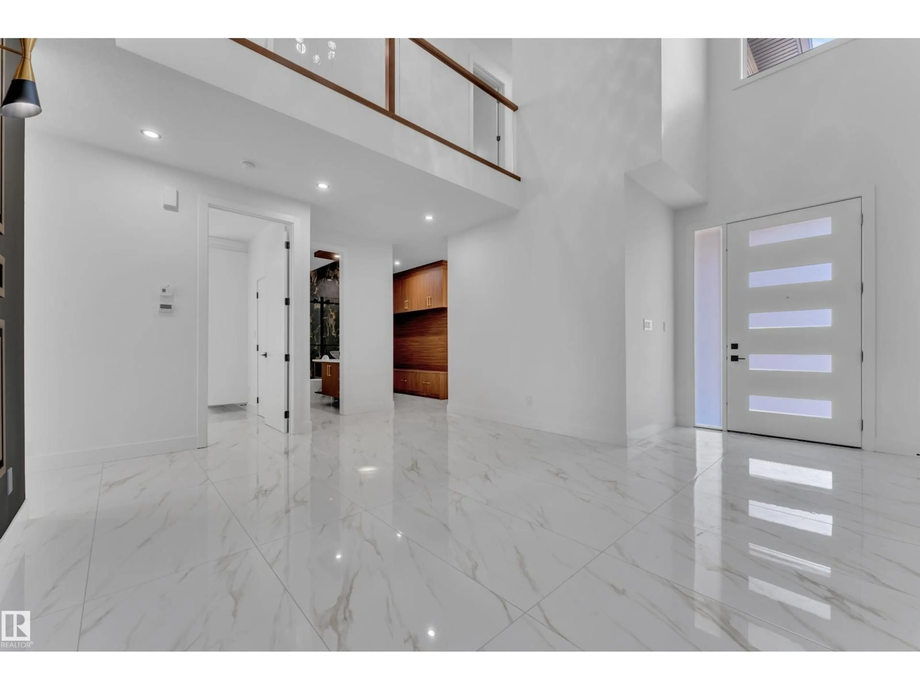 Indoor foyer for 2258 63 AV, Rural Leduc County Alberta T4X0K5