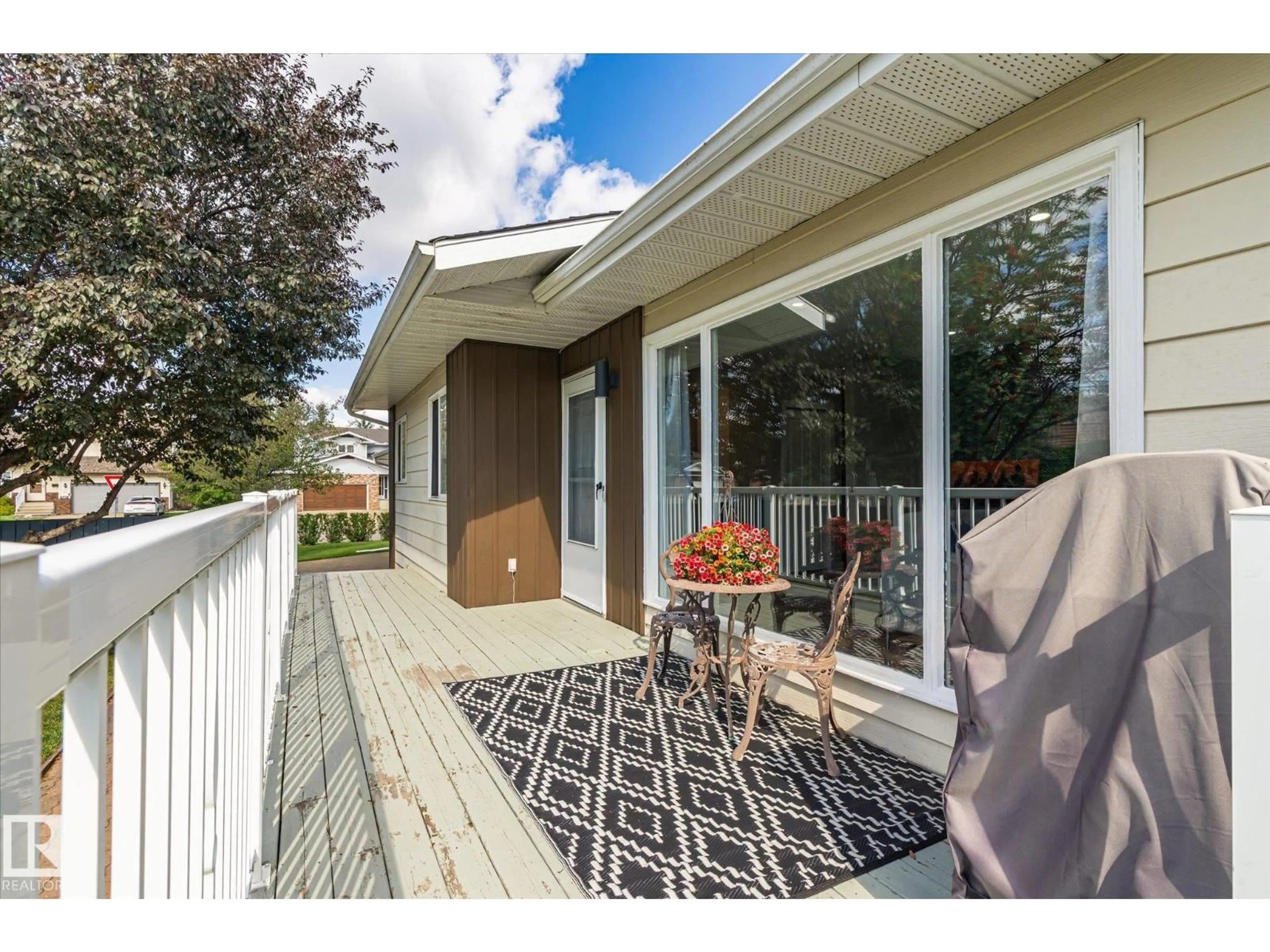Patio, street for 4235 147 ST, Edmonton Alberta T6H5V6