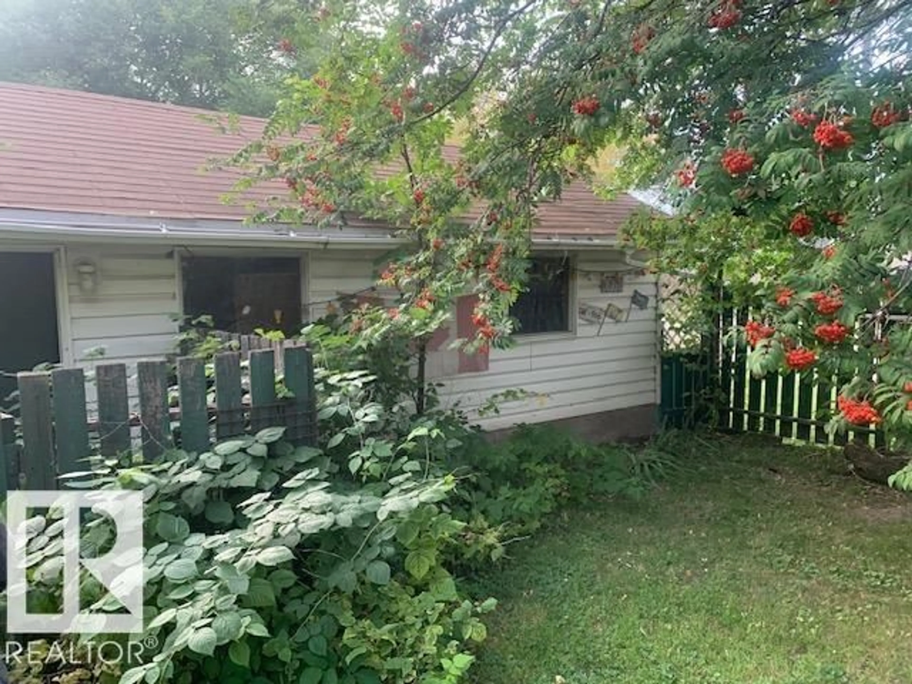Shed for NW - 11950 53 ST, Edmonton Alberta T5W3L5