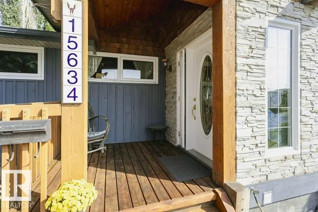 15634 81 AV, Edmonton 3