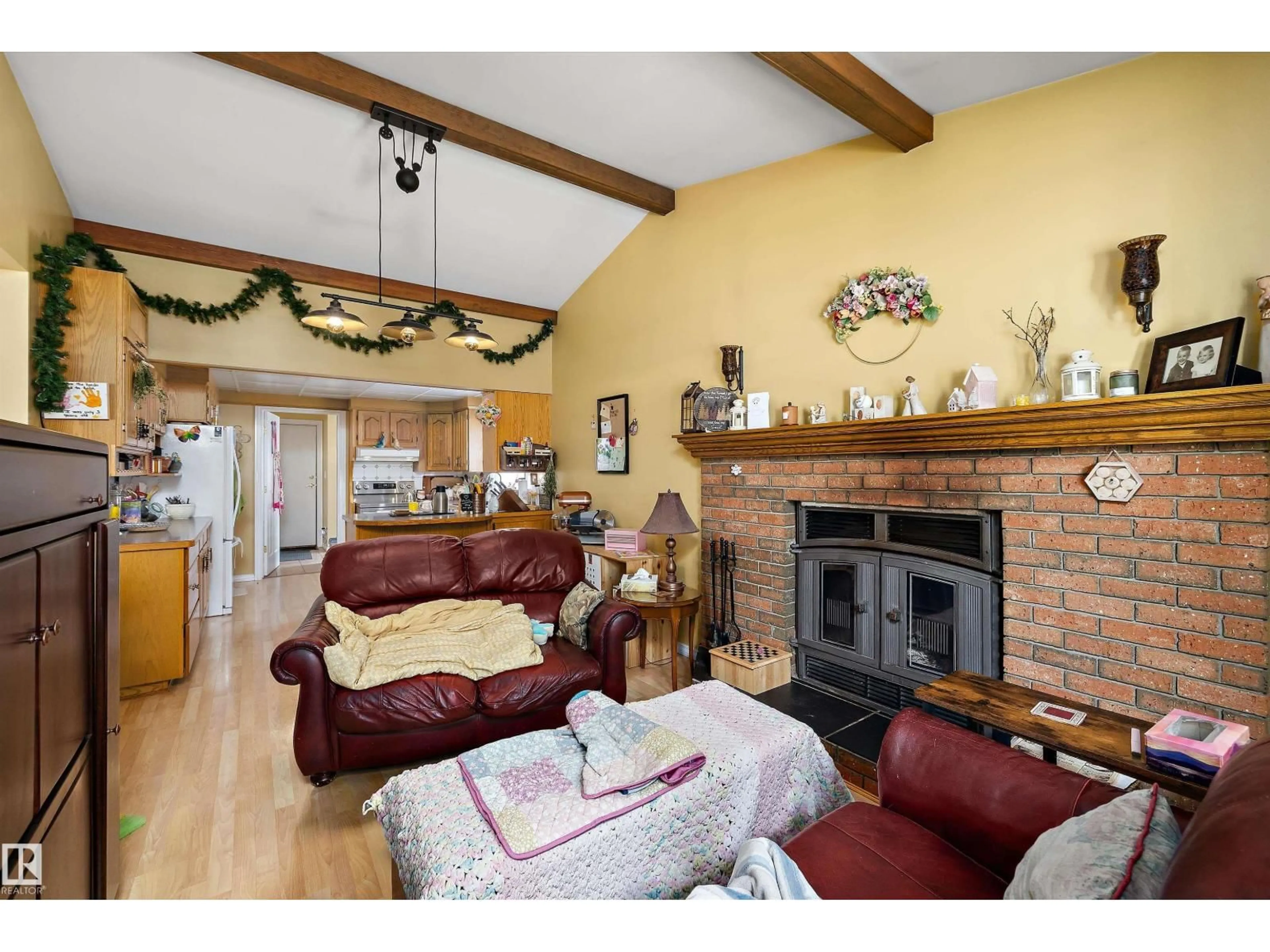 Living room with furniture, unknown for 5 WESTWOOD PL, Spruce Grove Alberta T7X1S4