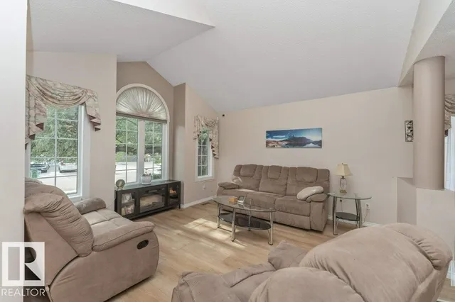 4908 43 AV NW, Edmonton 4