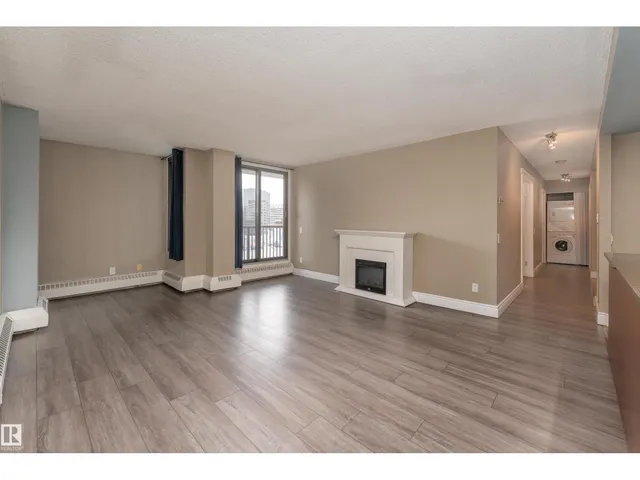 901 - 10125 109 ST, Edmonton 3