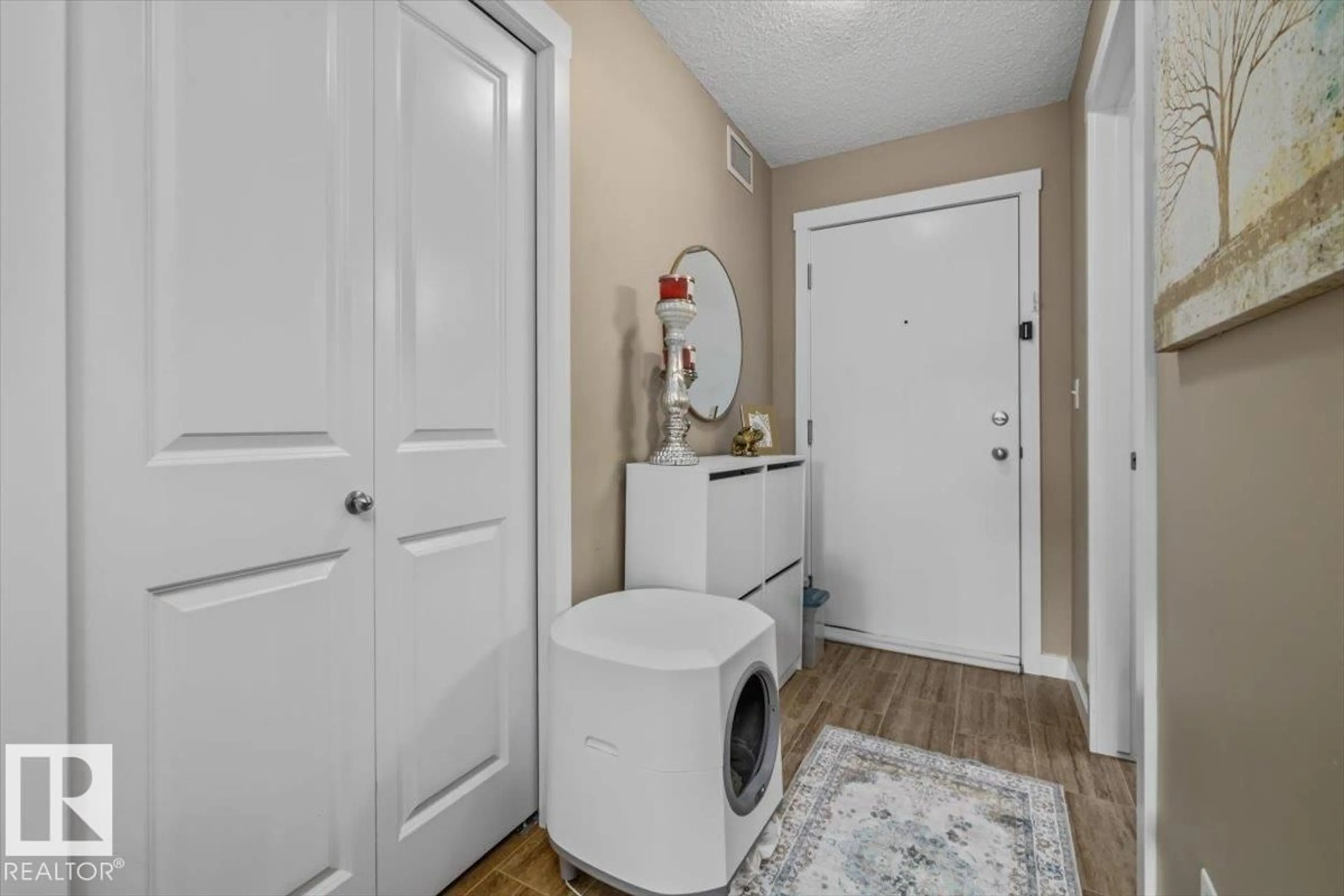 Laundry room for 5370 - 120 CHAPPELLE RD SW, Edmonton Alberta T6W3L5