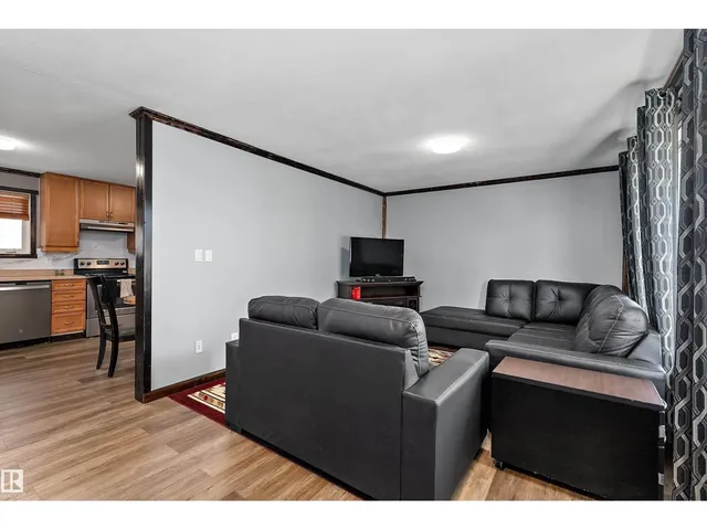 3520 39 ST, Leduc 4