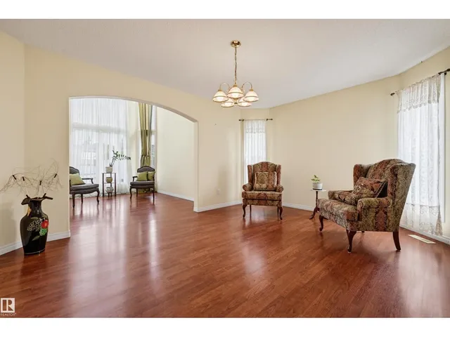 1222 HALIBURTON CL, Edmonton 3