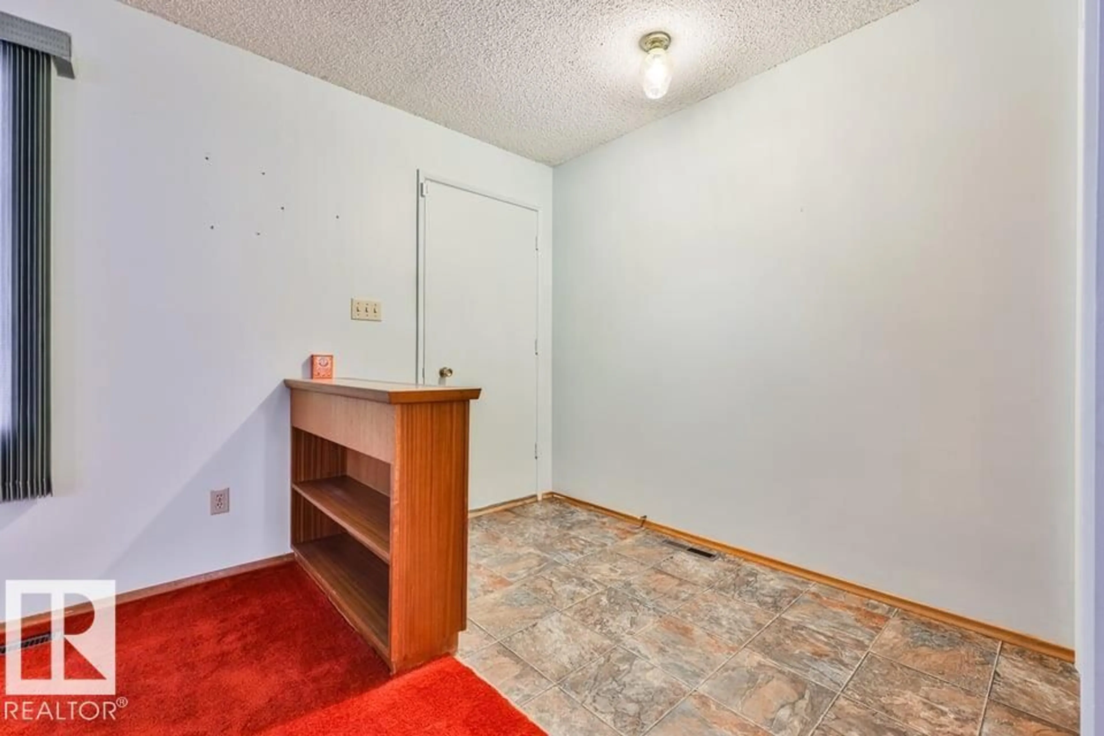 Unknown for 1046 STRATHCONA DR, Sherwood Park Alberta T8A1A6