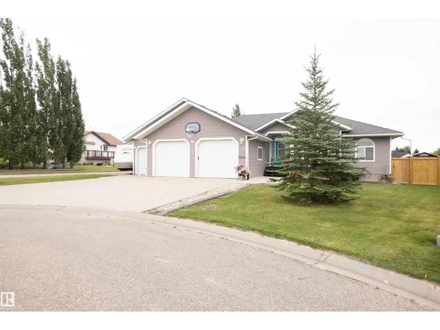 6003 50 AVE, Barrhead 2
