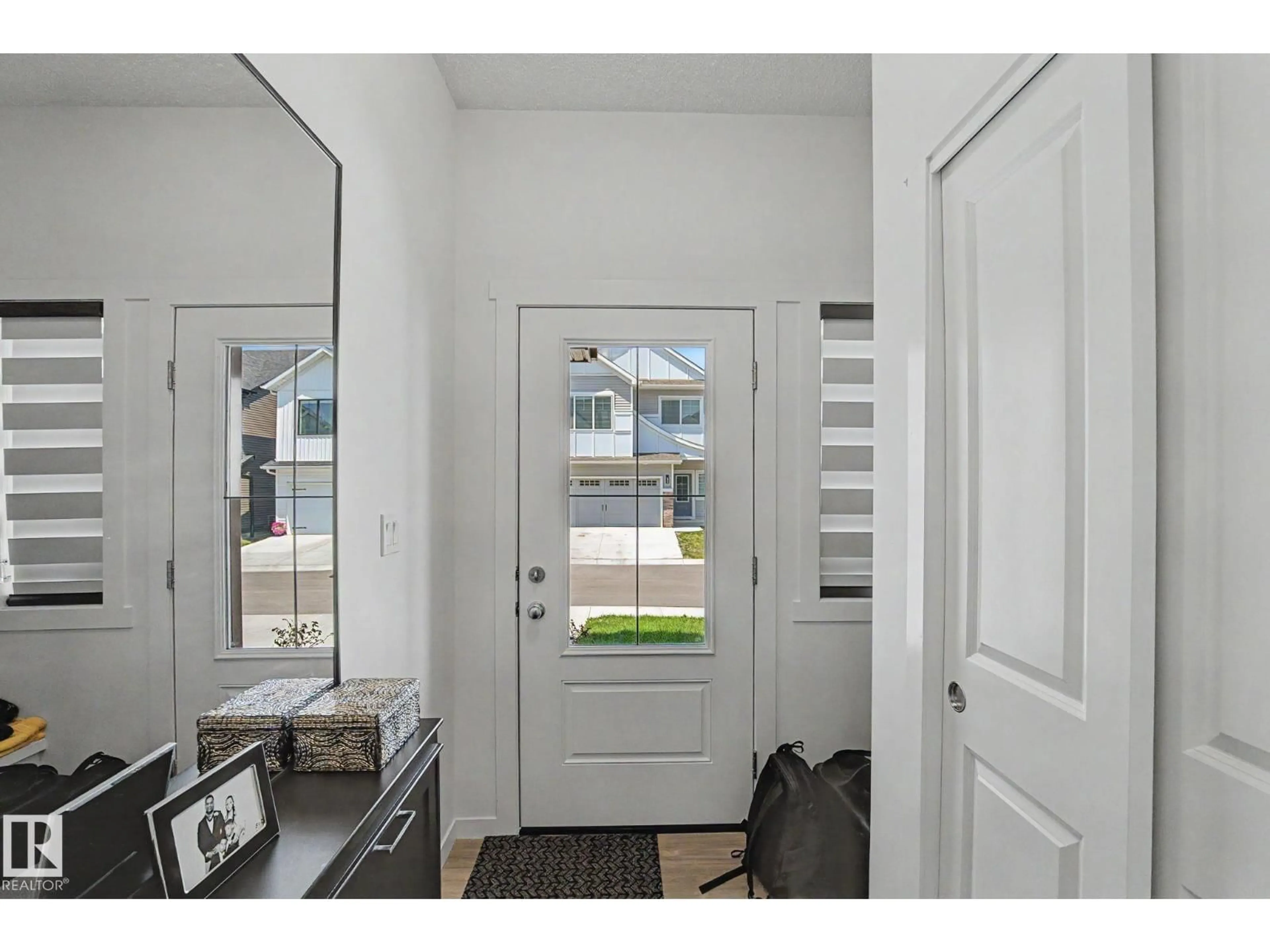 Indoor entryway for 905 - 12 172 ST, Edmonton Alberta T6W3V5