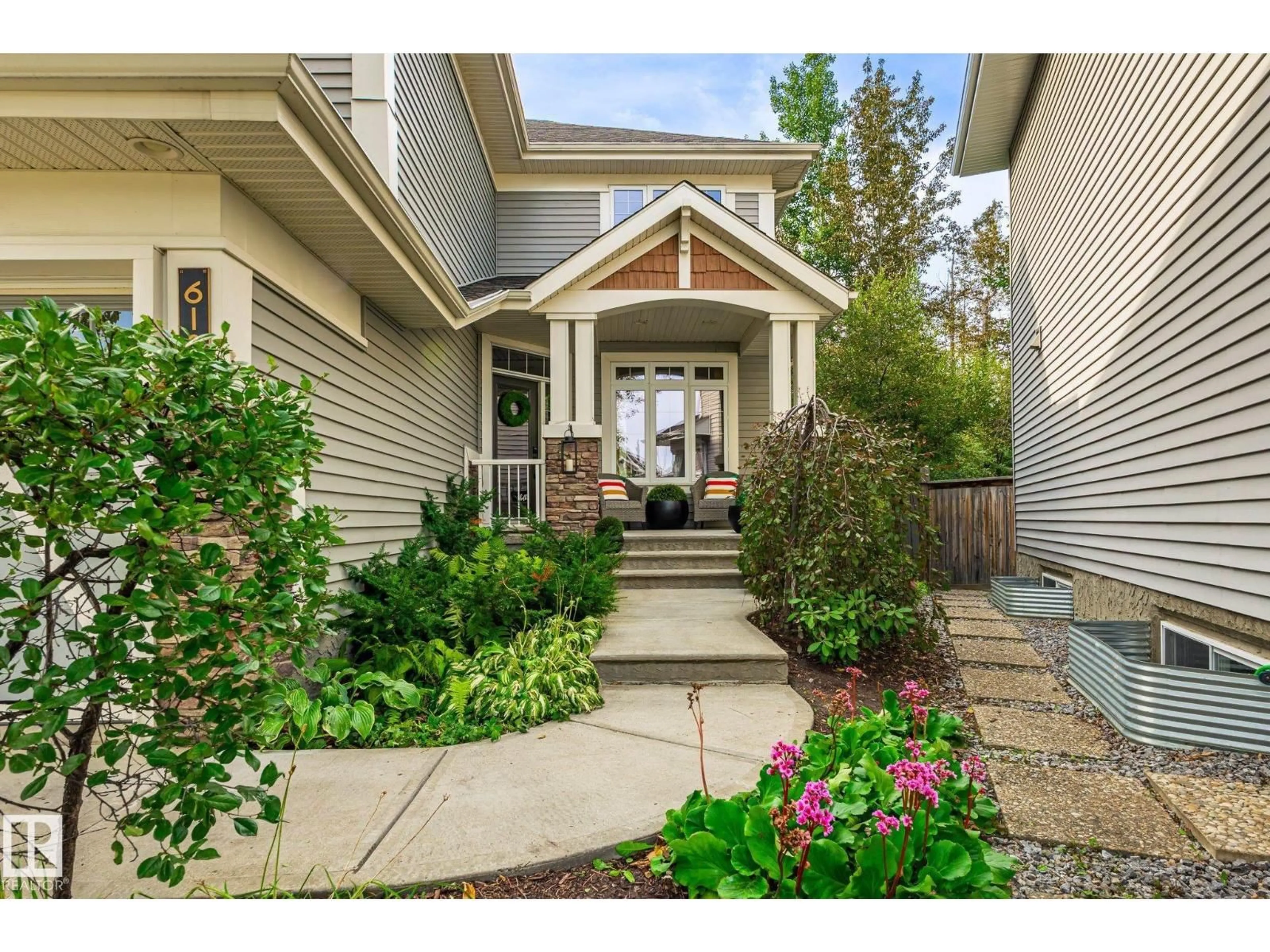 Indoor entryway for 612 HEMINGWAY PT, Edmonton Alberta T6M0M6