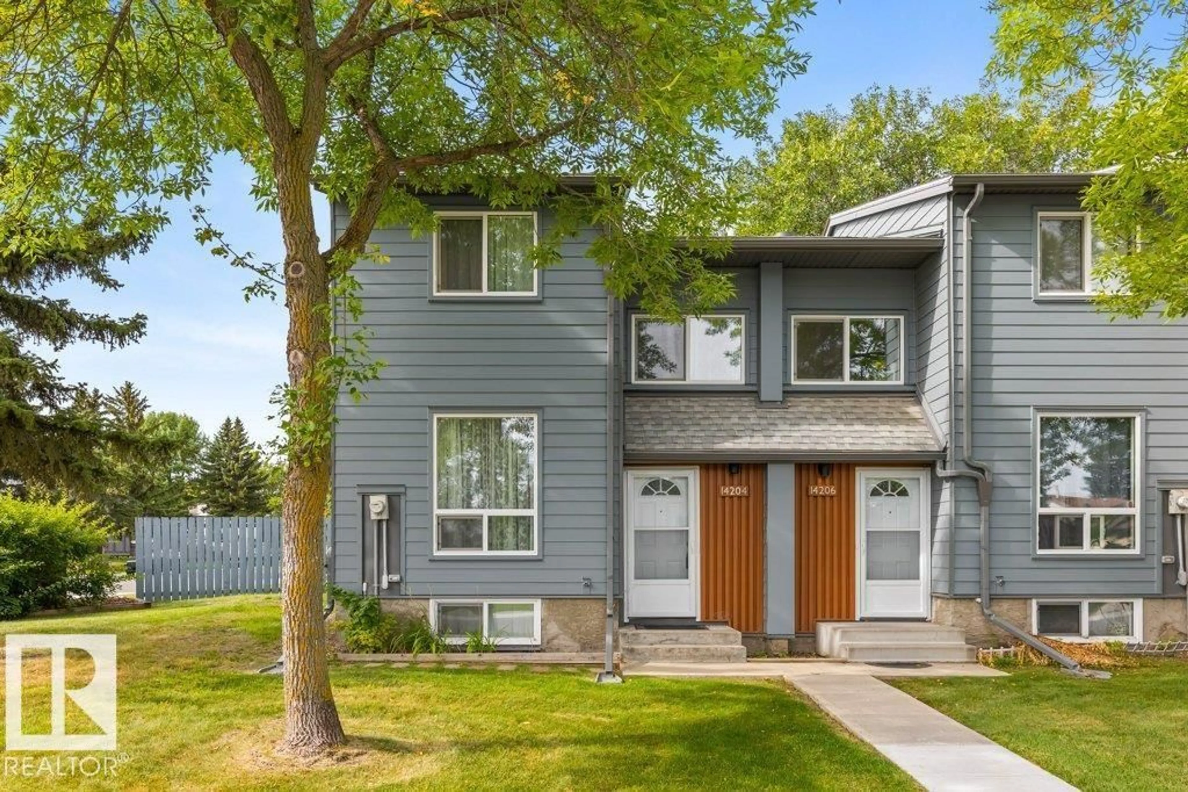Home with vinyl exterior material, street for 14204 31 ST, Edmonton Alberta T5Y1H1