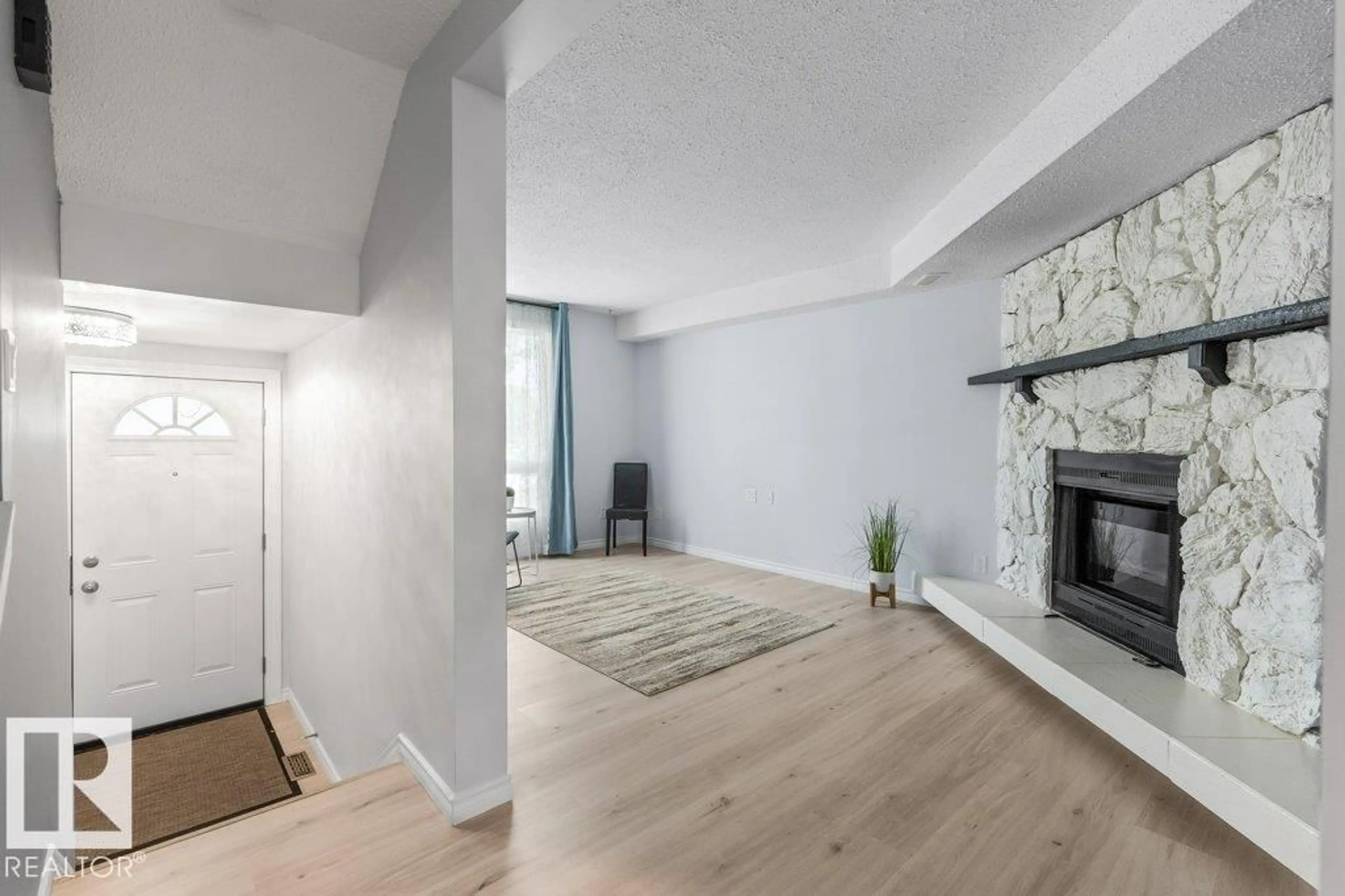 Unknown for 14204 31 ST, Edmonton Alberta T5Y1H1